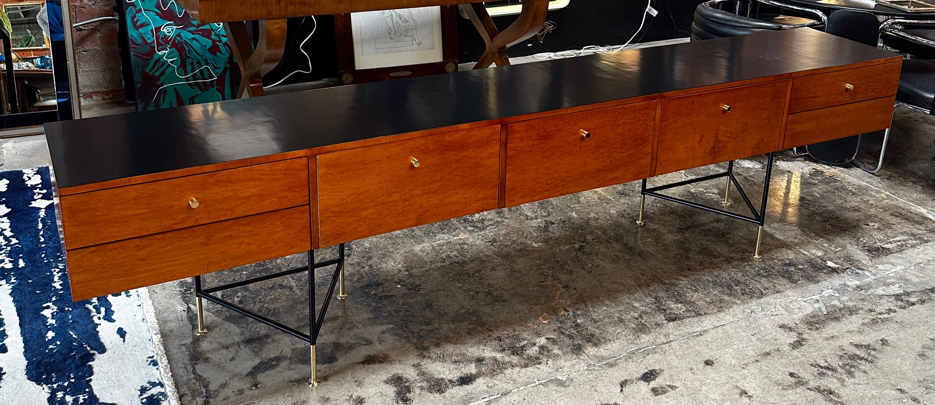 An extraordinary piece totally customizable made by MA+39 Shop Los Angeles.

Ma+39 Cabinet Console Table .
Custom item: Materials and Colors
Italy Current Production
