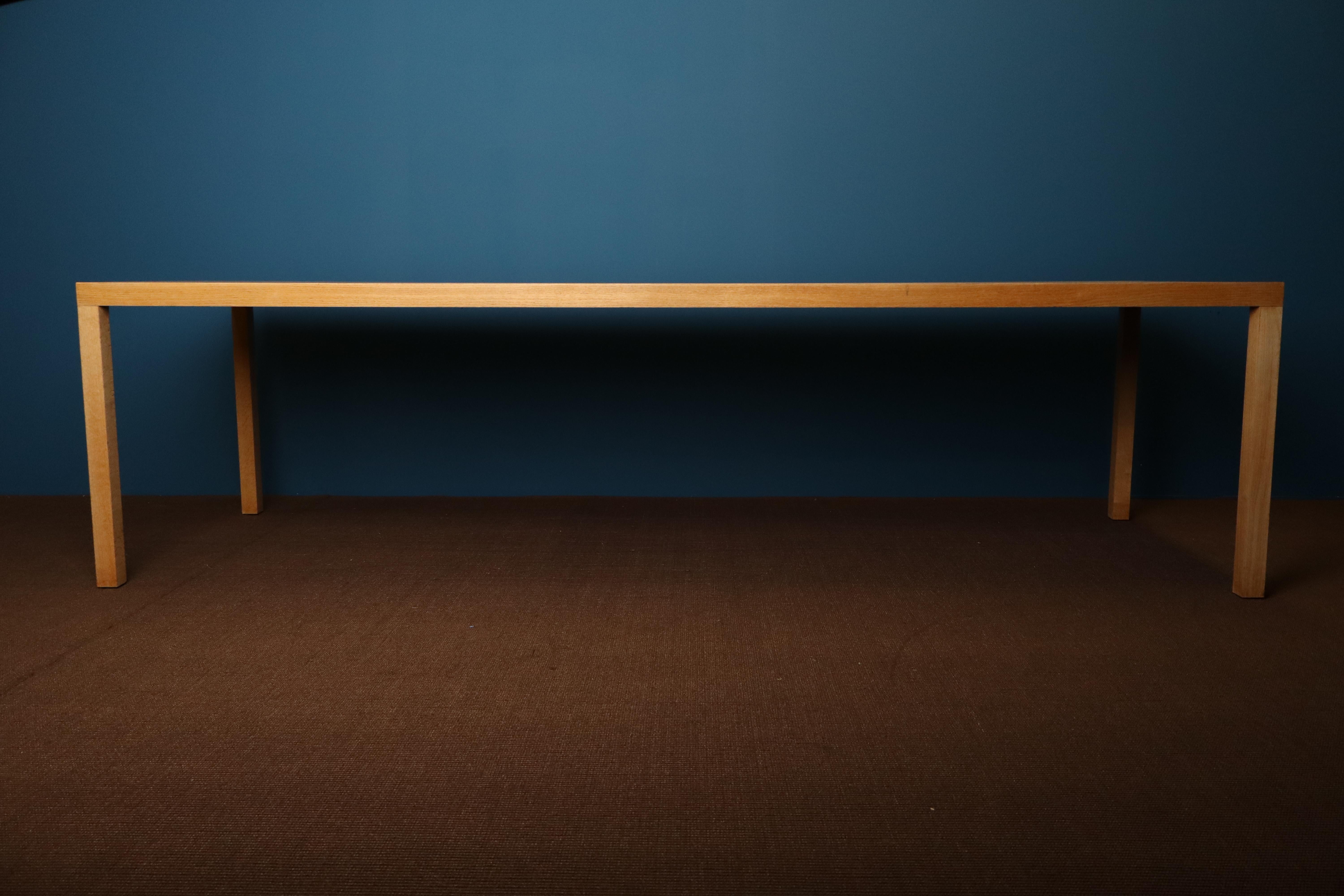 Chêne Maarten Van Severen T88W - Table de salle à manger en chêne de 275cm en vente