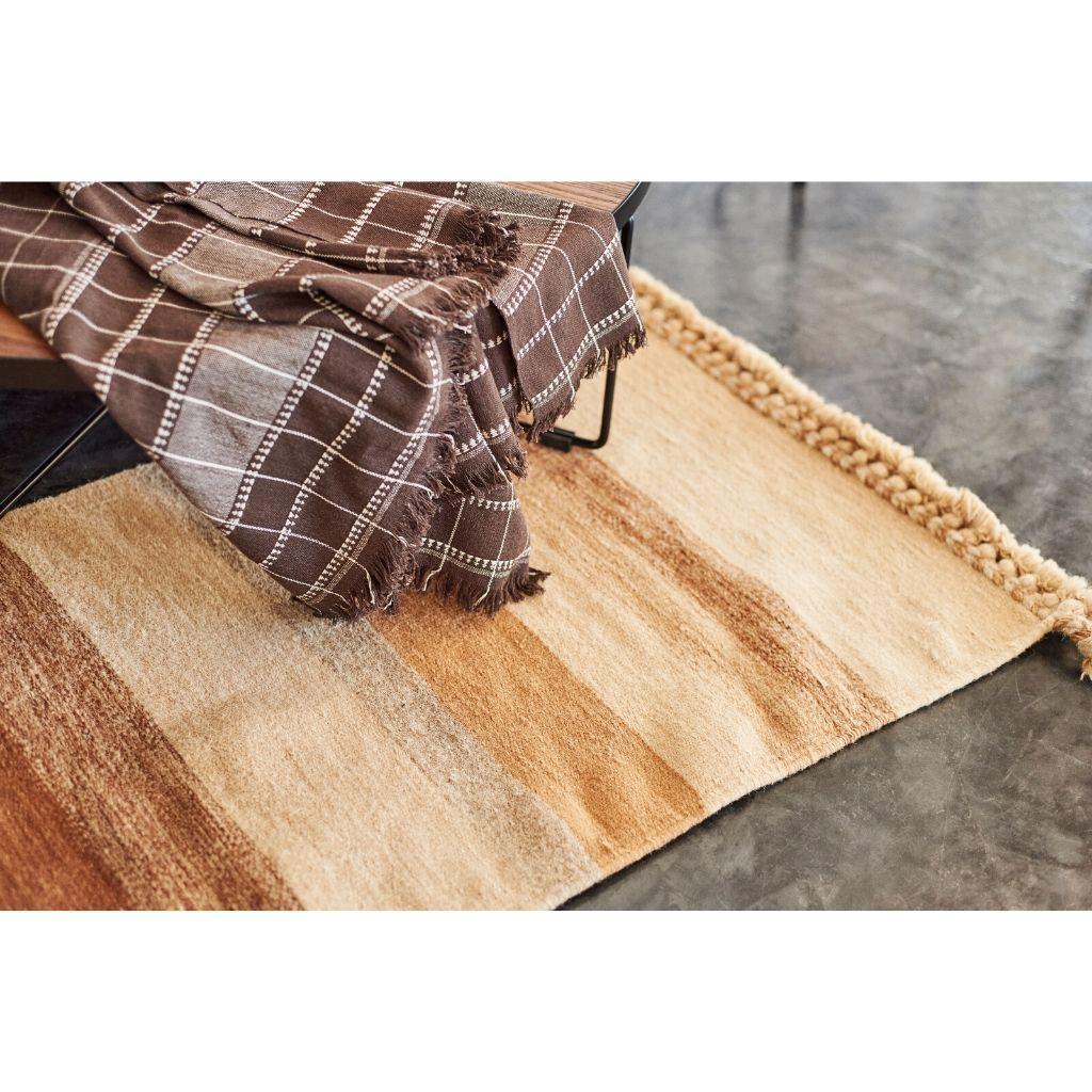 Maati Handloom Wool Indian Rug in Earthy Tones Stripes Pattern  In New Condition For Sale In Bloomfield Hills, MI