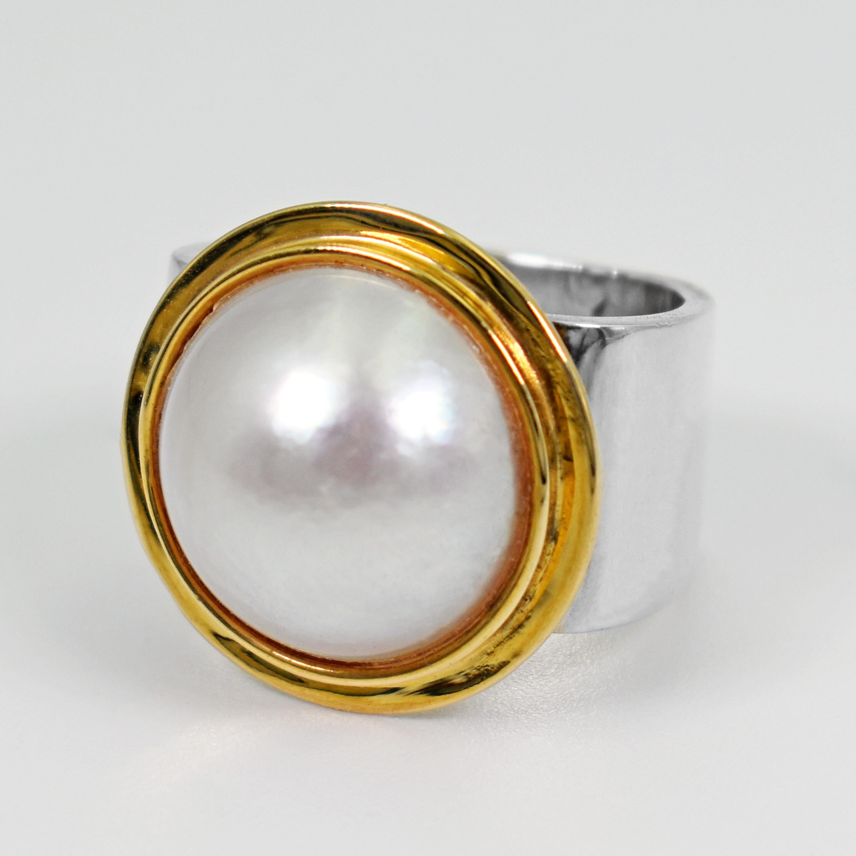 Contemporary Mabé Pearl 14 Karat Gold and Sterling Silver Two-Tone Cocktail Ring For Sale