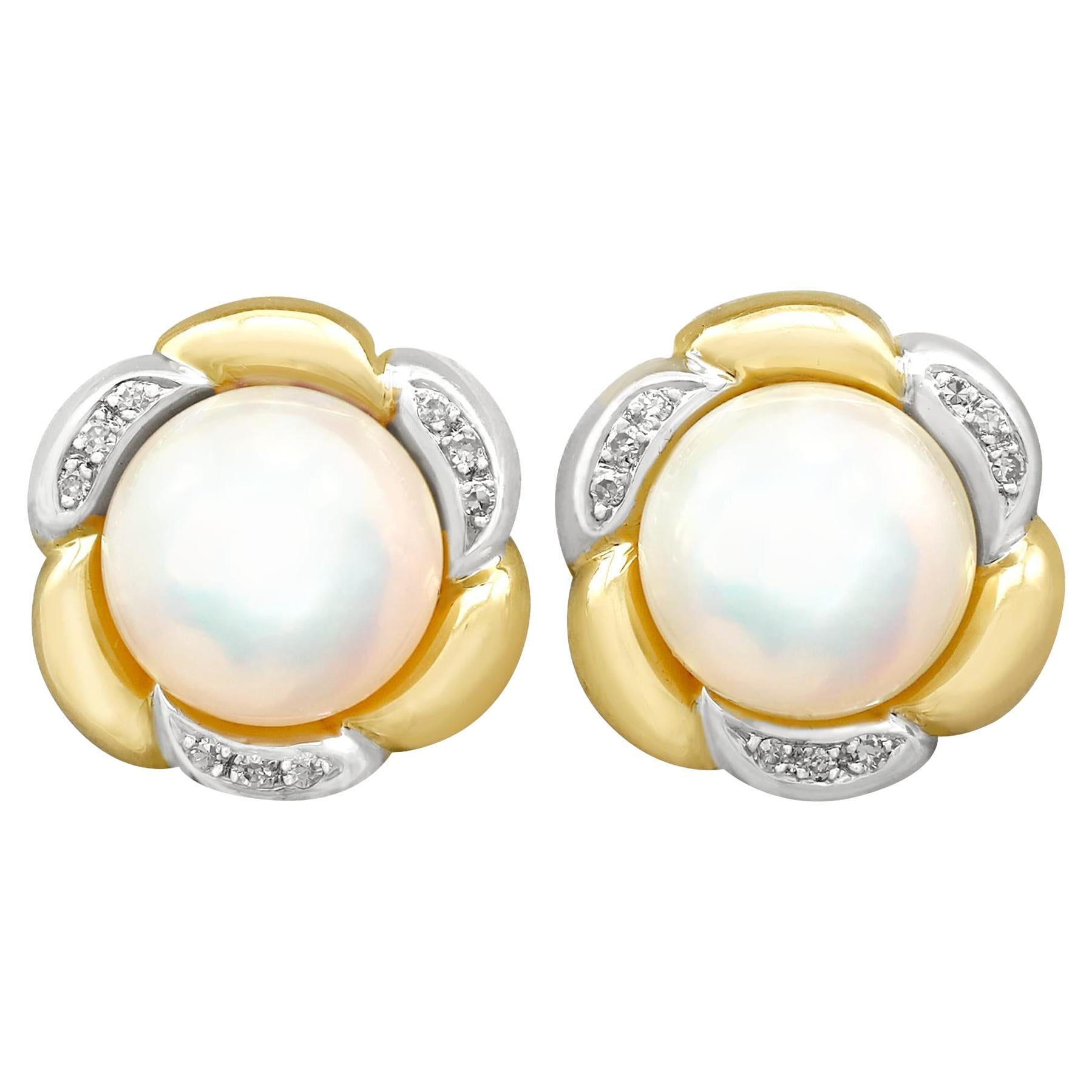Boucles d'oreilles en or jaune avec perles Mabe et diamants