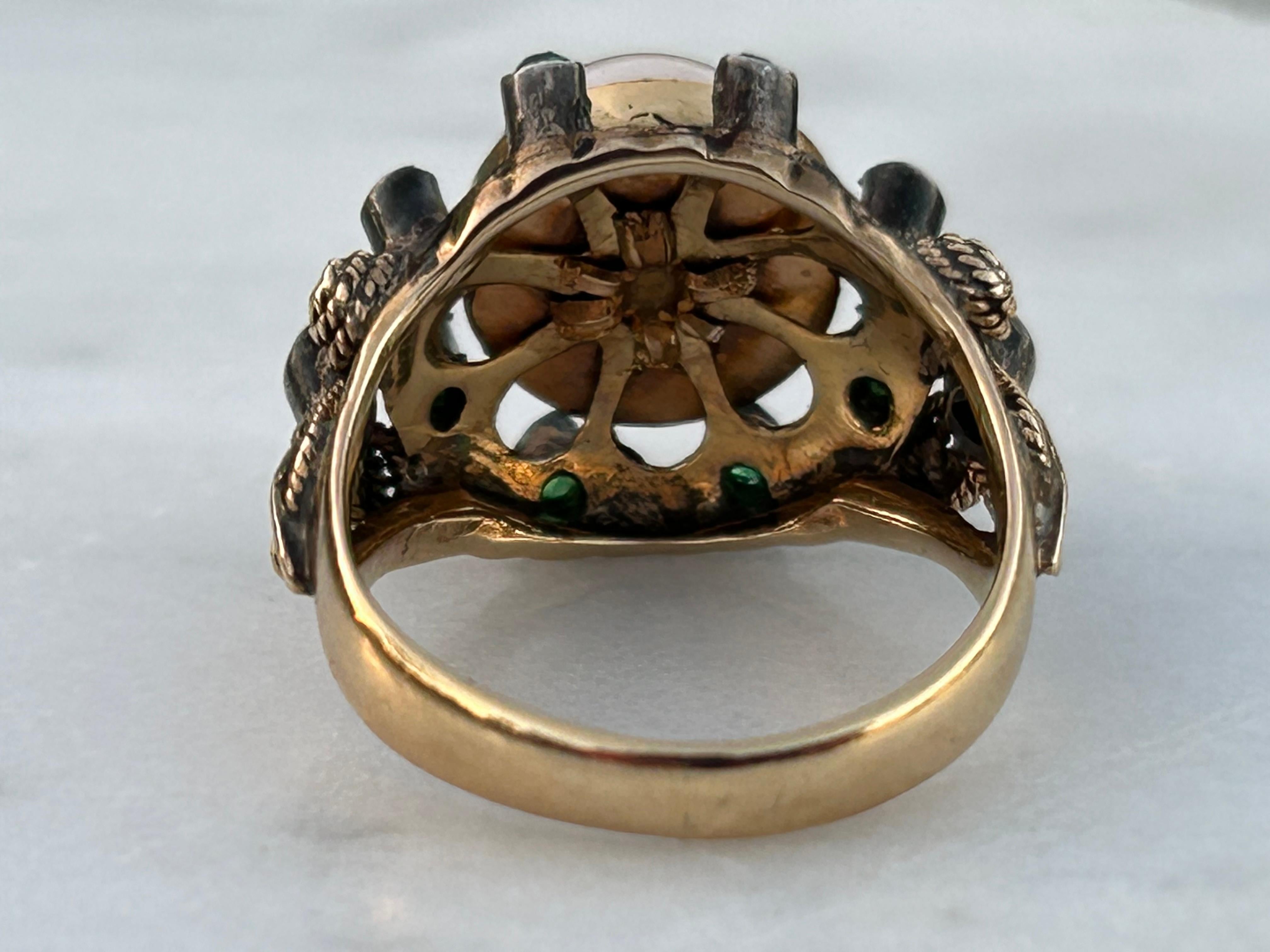 Mabe Perle und Smaragd 18K Estate Ring (Künstler*in) im Angebot
