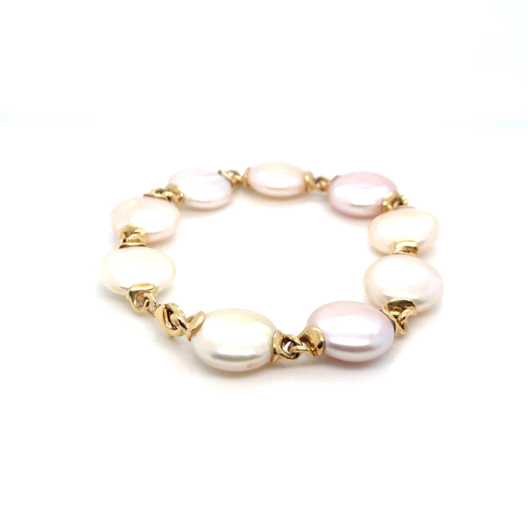 Mabe Pearl Bracelet 18K Yellow Gold For Sale 1