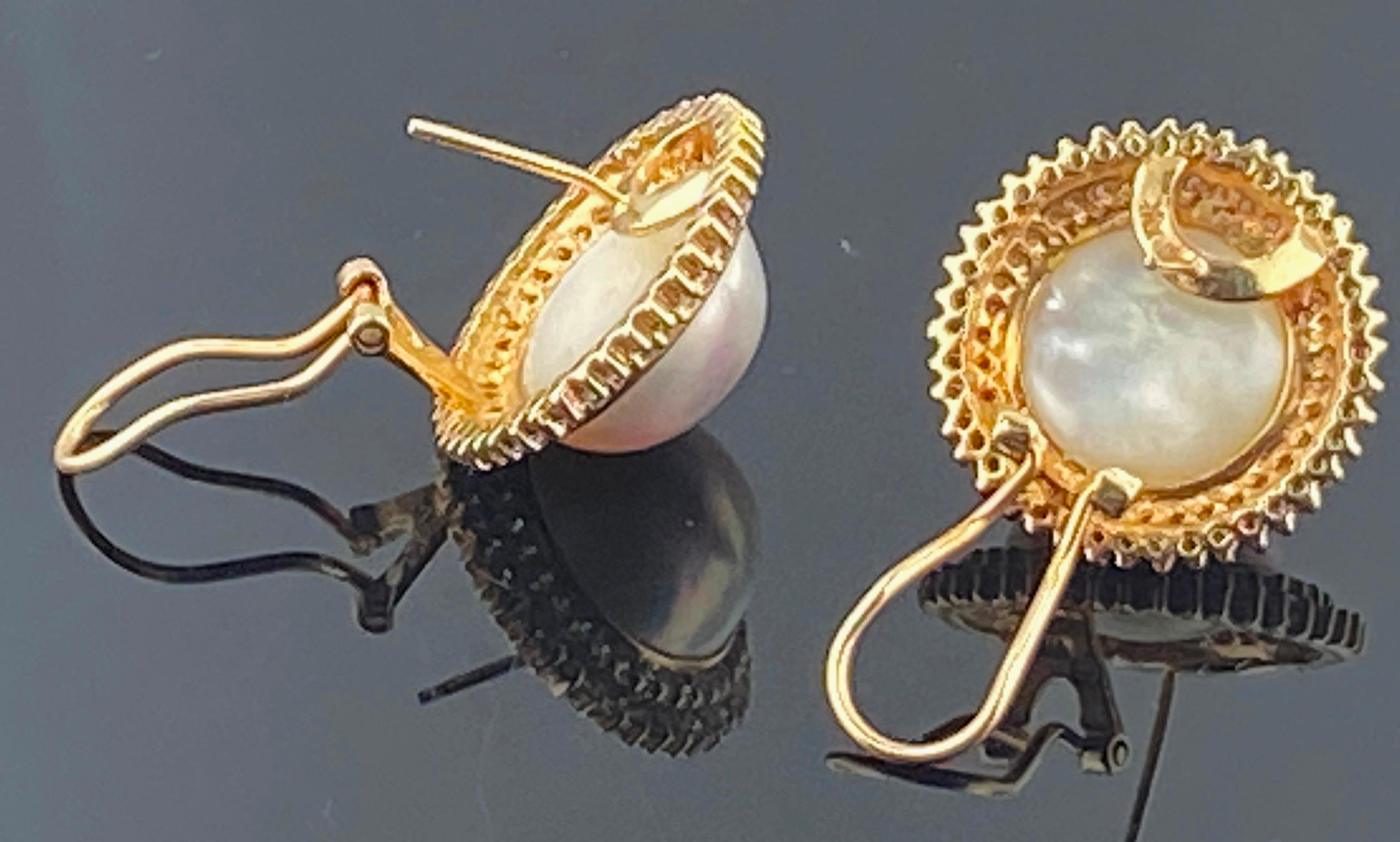 Boucles d'oreilles Mabe perles et diamants Excellent état - En vente à Palm Desert, CA