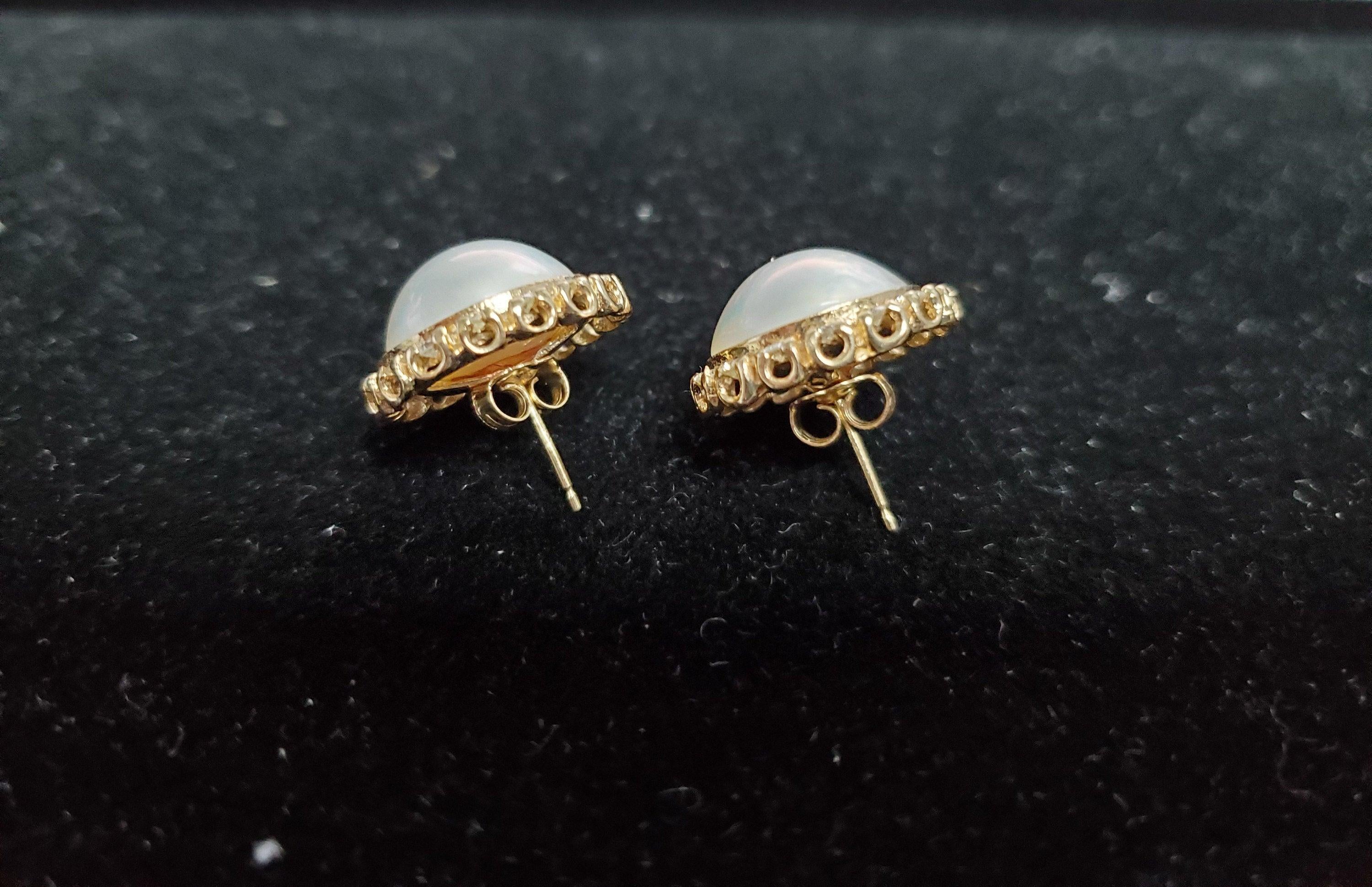 Mabe Pearl Diamond Halo Earrings  14k Yellow Gold In New Condition For Sale In Sugar Land, TX