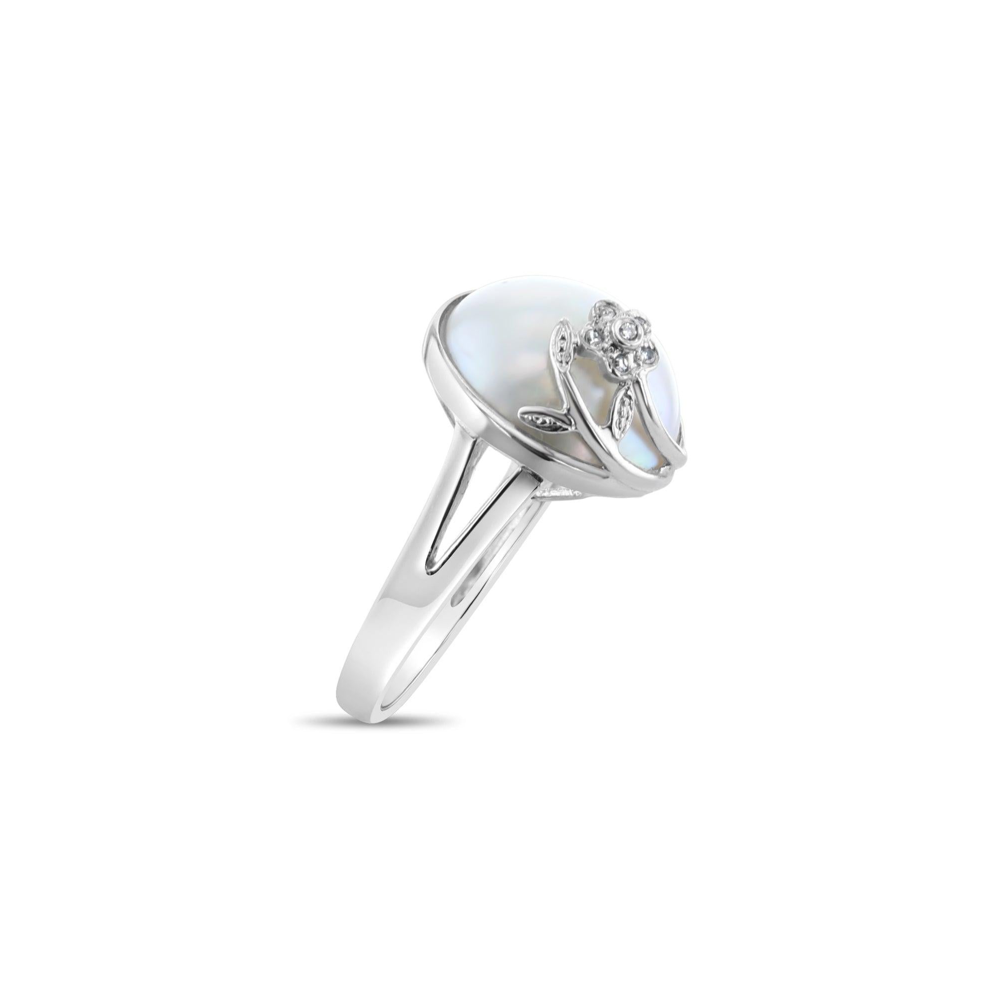 Round Cut Mabe Pearl Flower Diamond Ring 14k White Gold For Sale