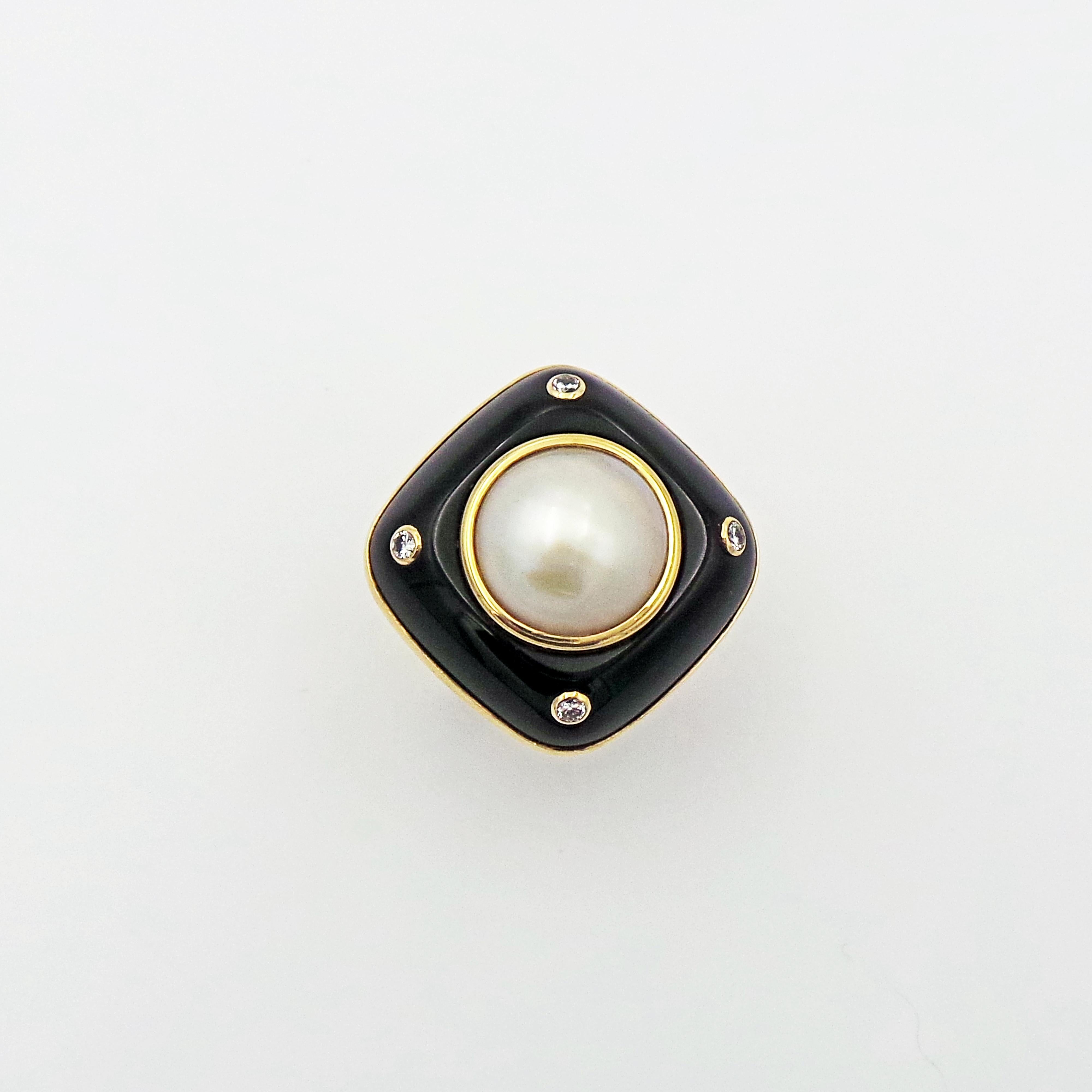 Round Cut Mabe Pearl, Onyx and Diamond 14k Gold Cocktail Ring
