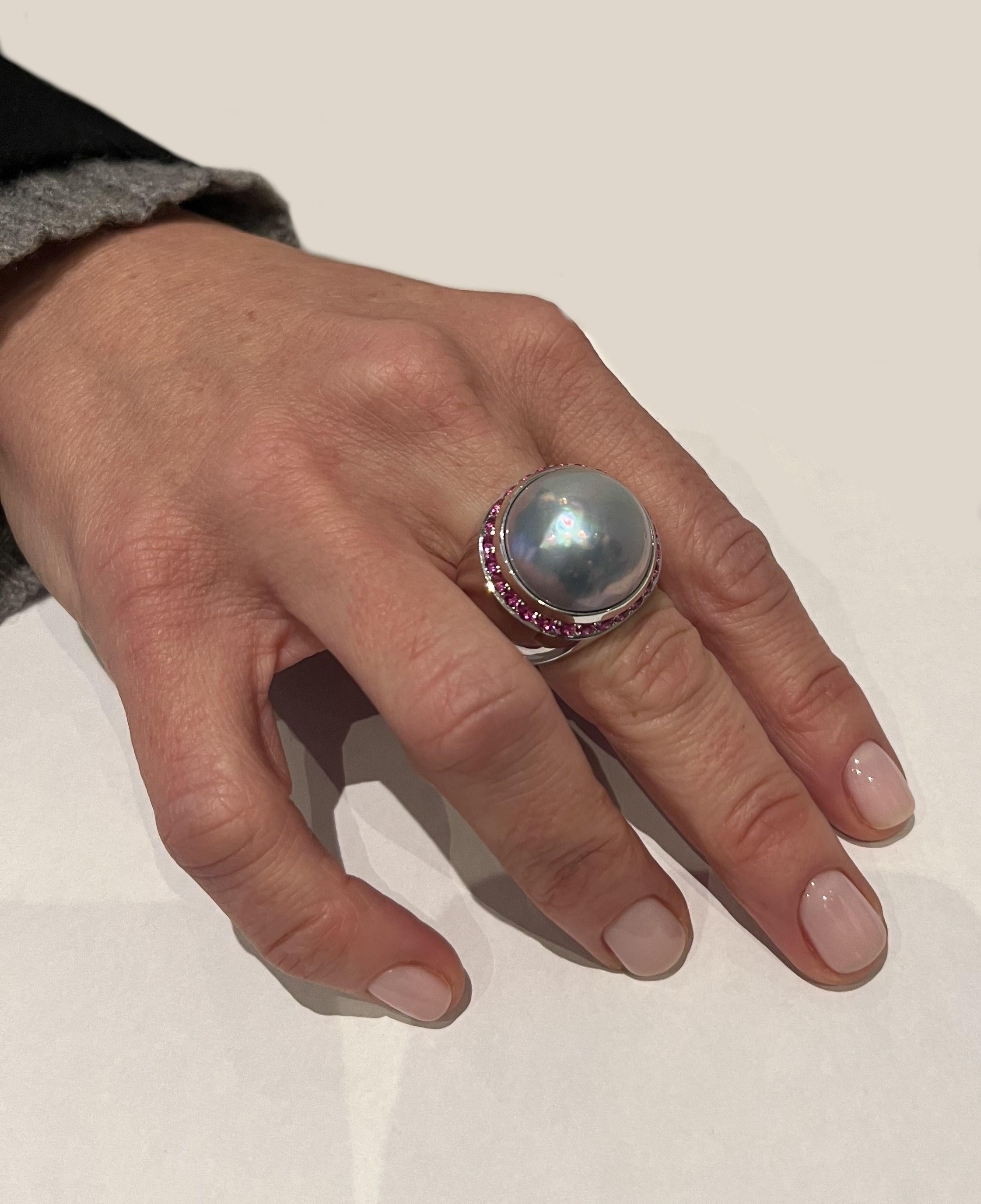 Modern Mabé Pearl Pink Sapphire White Gold Ring For Sale