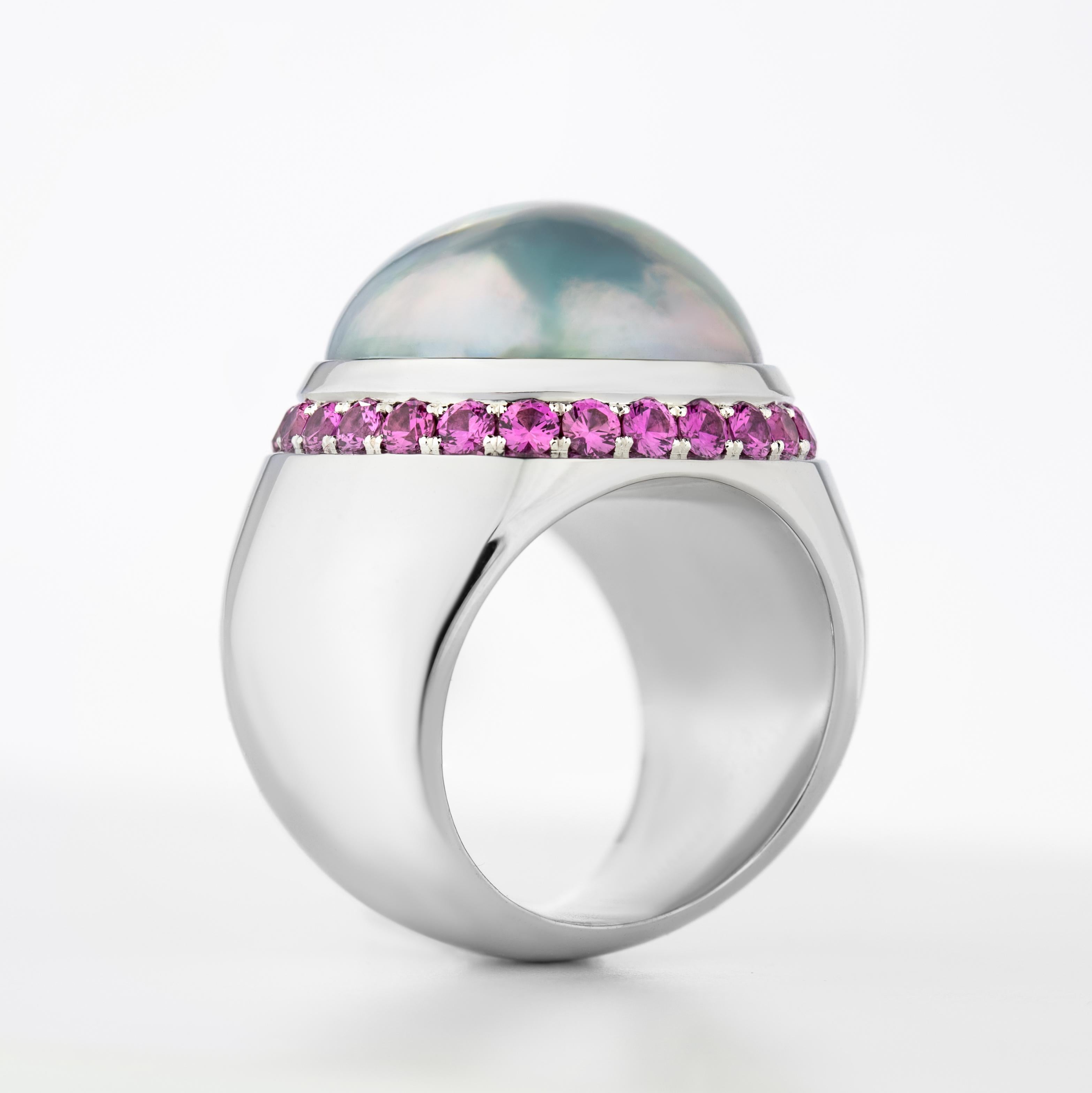 Mabé Pearl Pink Sapphire White Gold Ring For Sale 3