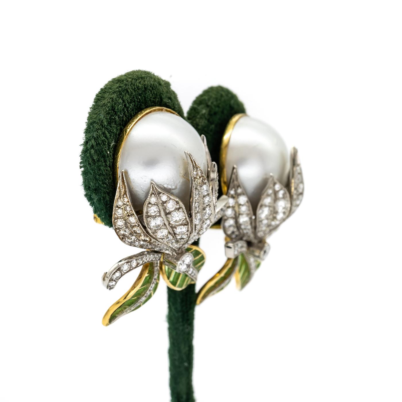 Mabe Pearl Plique-à-Jour Enamel Bud Flower Earrings In Excellent Condition In London, GB