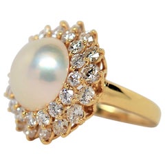 Vintage Mabé Pearl & Round Brilliant Cut Diamond Ring Set in 18K Yellow Gold, 2.73ct