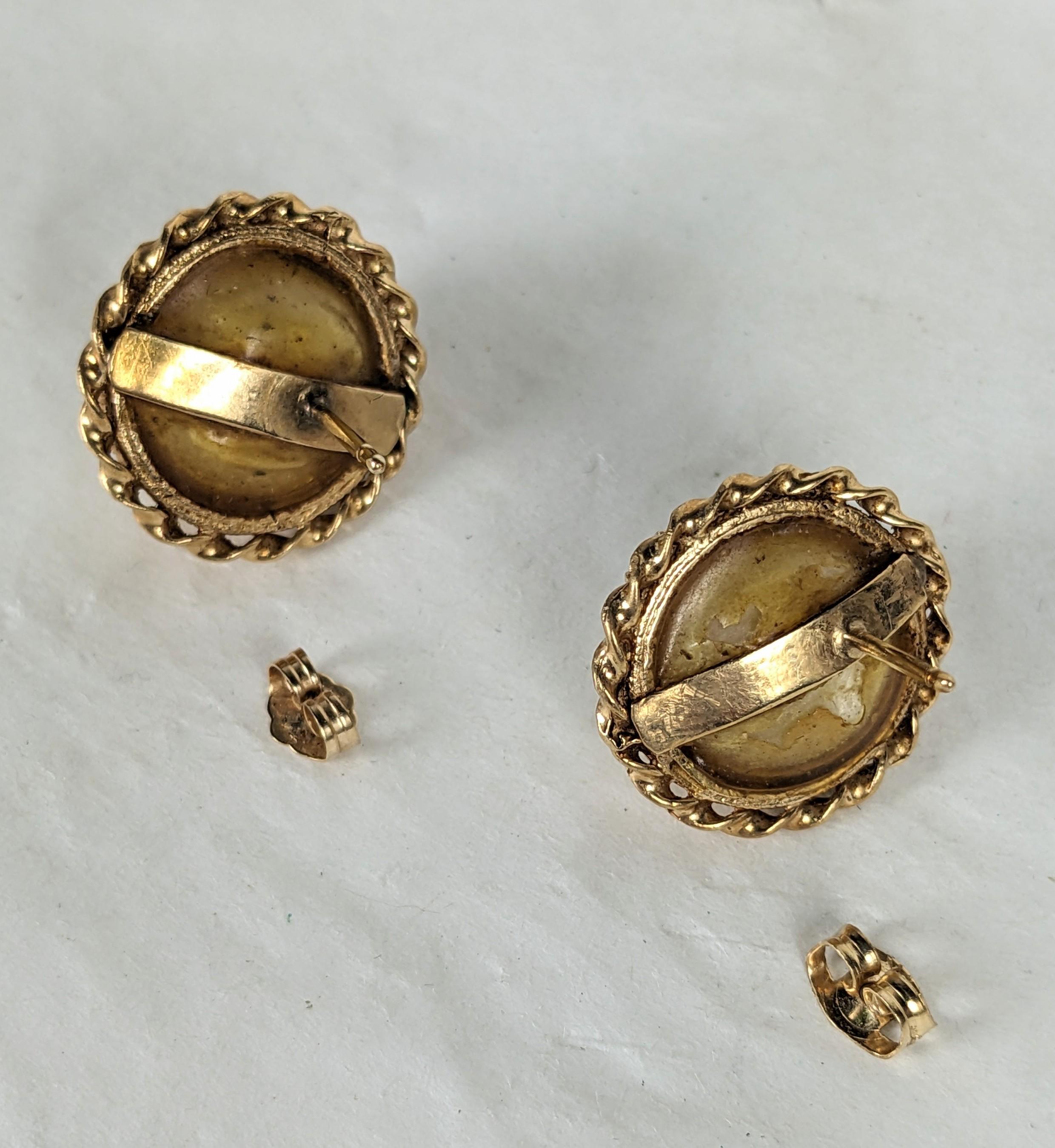 Mabe Pearl Stud Earrings In Good Condition For Sale In New York, NY