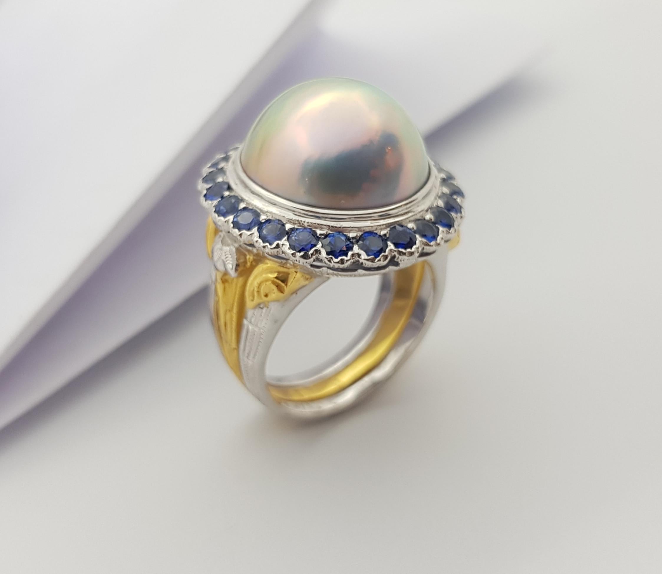 Mabe Pearl with Blue Sapphire Ring Set in 18 Karat White Gold Setting For Sale 4