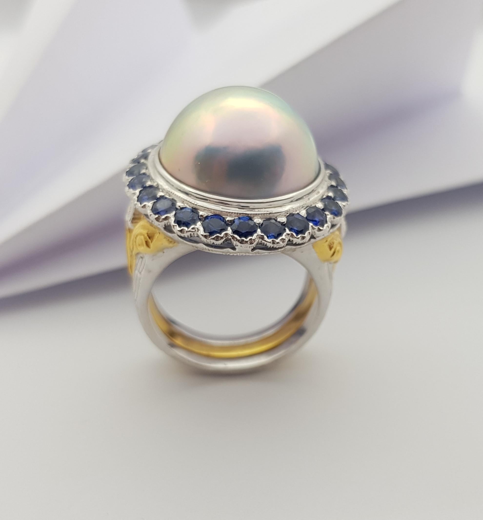 Mabe Pearl with Blue Sapphire Ring Set in 18 Karat White Gold Setting For Sale 5