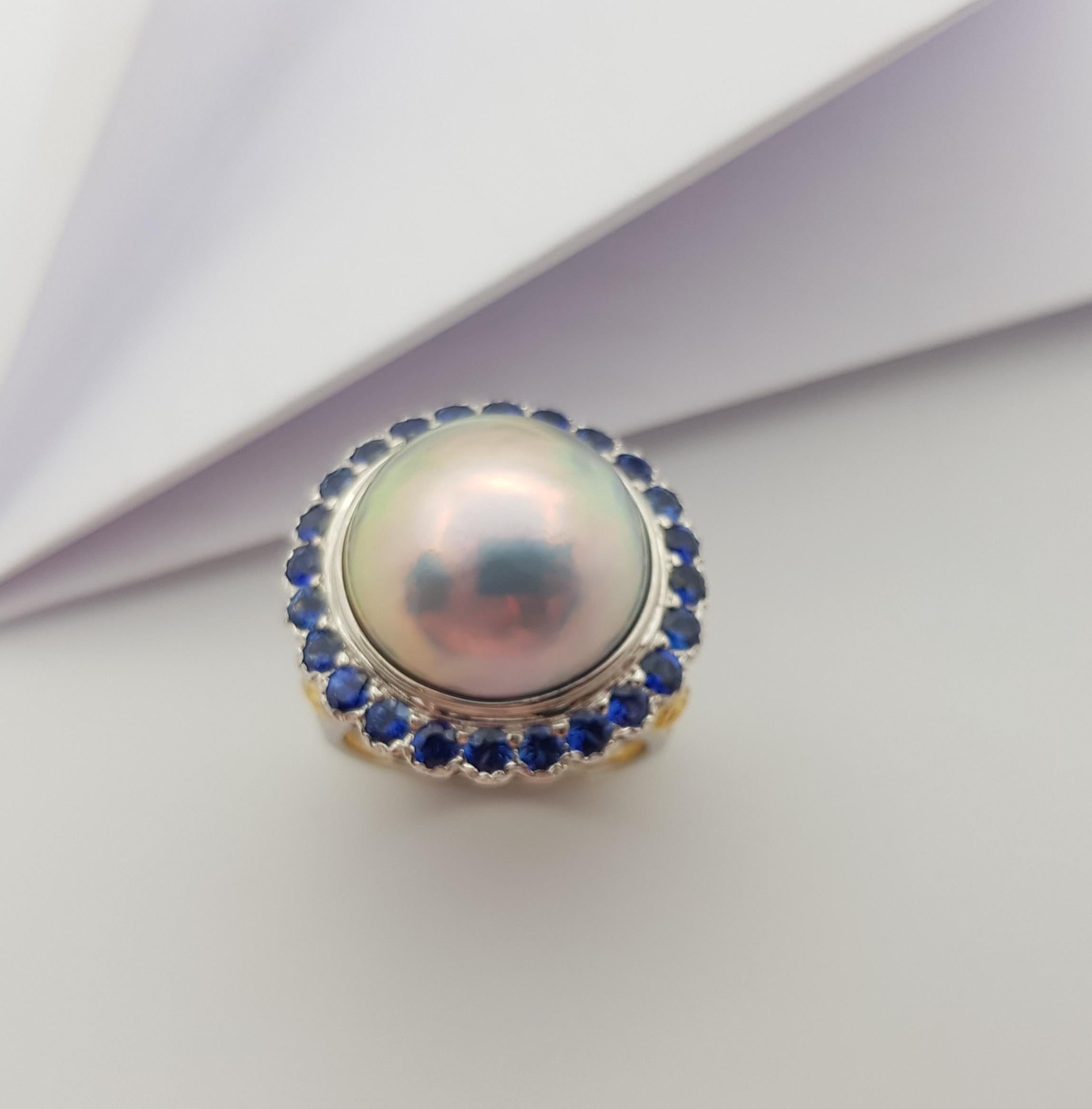 Mabe Pearl with Blue Sapphire Ring Set in 18 Karat White Gold Setting For Sale 6