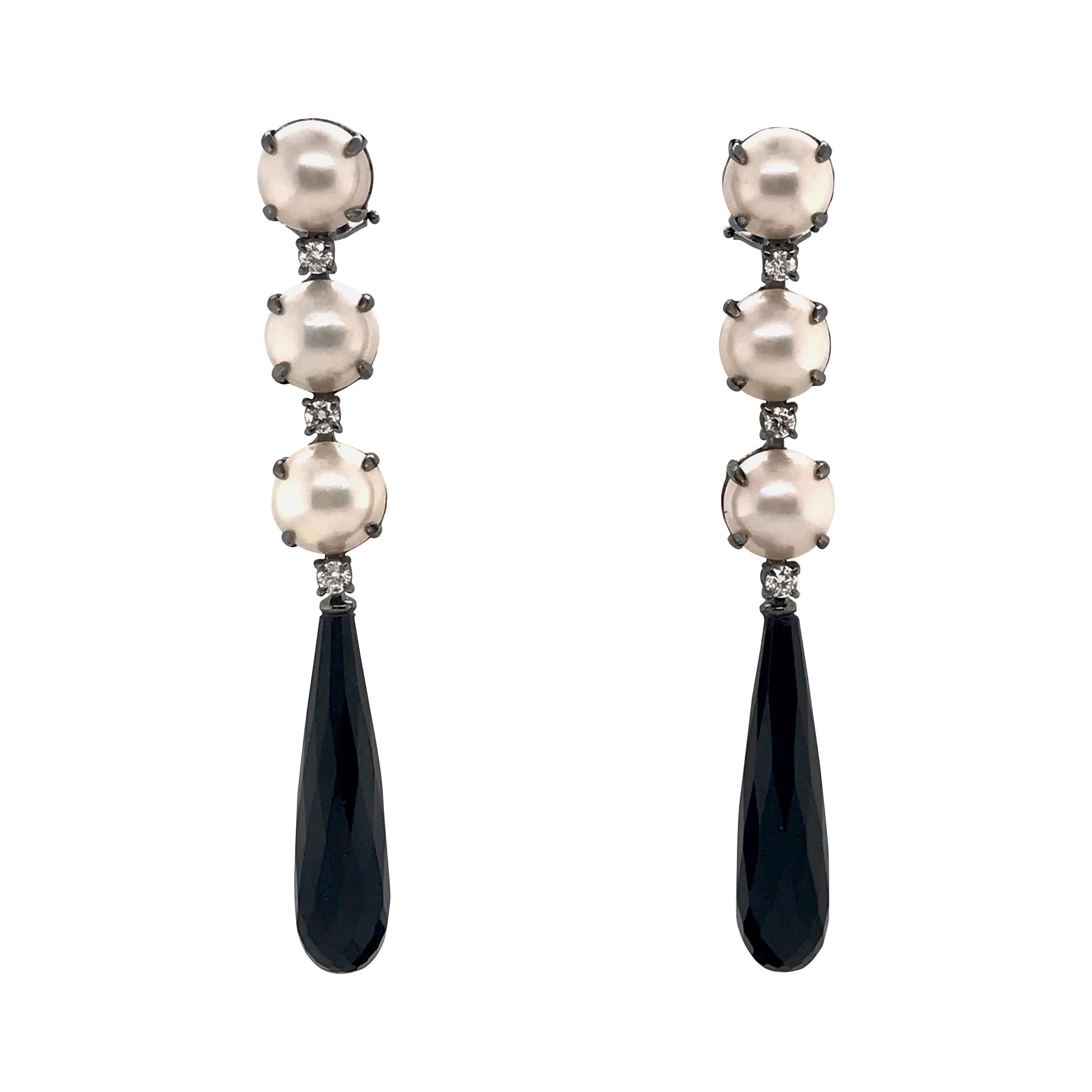 Mabe South Sea Pearls, Diamonds with Agate on Black Gold 18k Chandelier Earring
