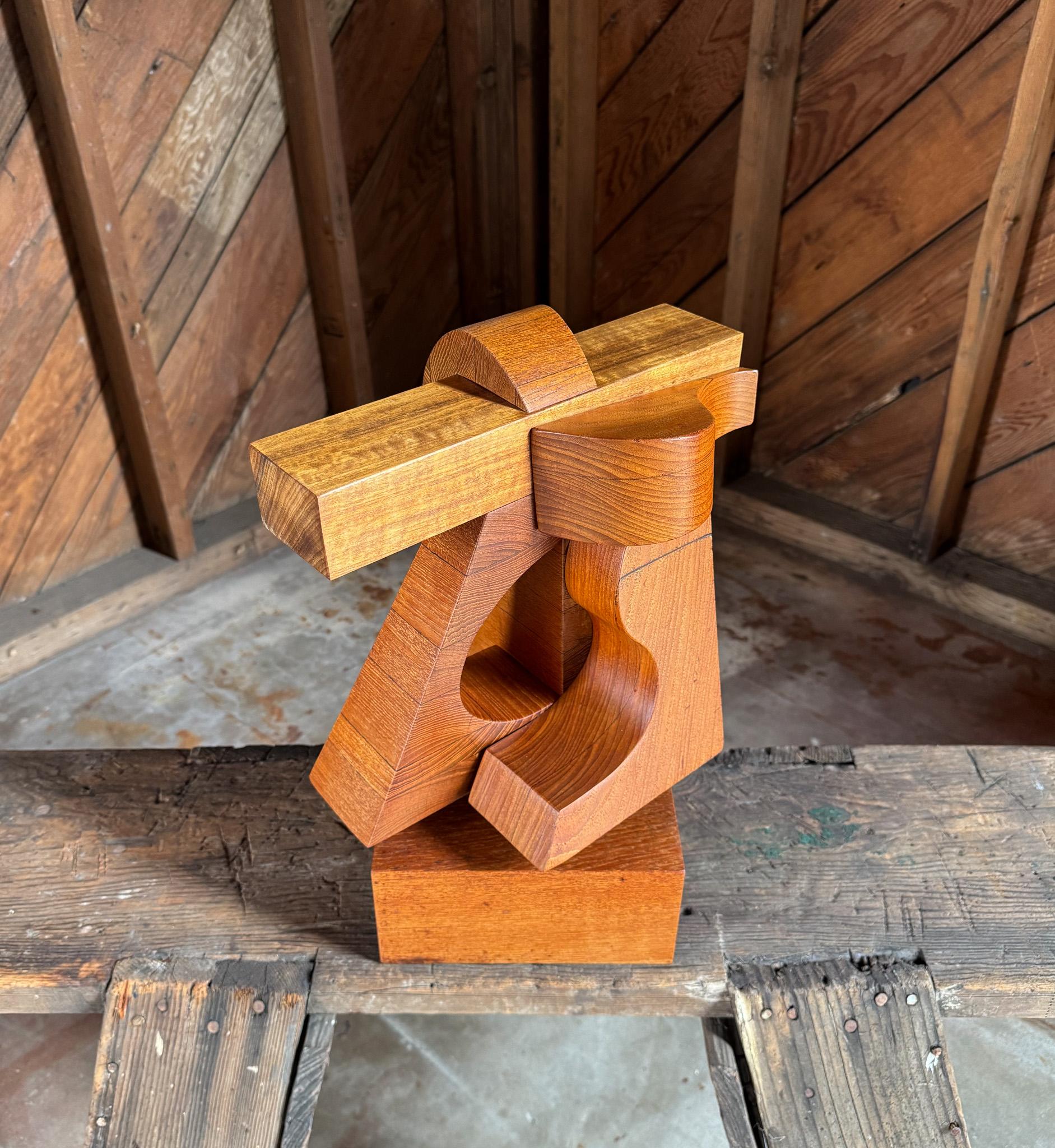 Assemblaggio/scultura in legno di teak di Mabel Hutchinson, California, C.C. 1969. 