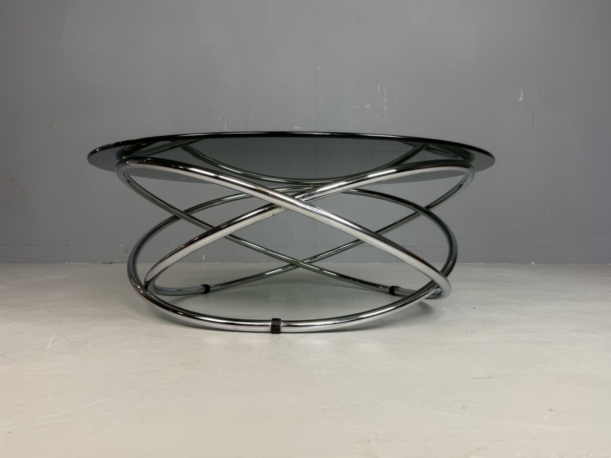 Mid-Century Modern Table basse en chrome et verre fumé de Miniforms, Italie, années 1970 en vente