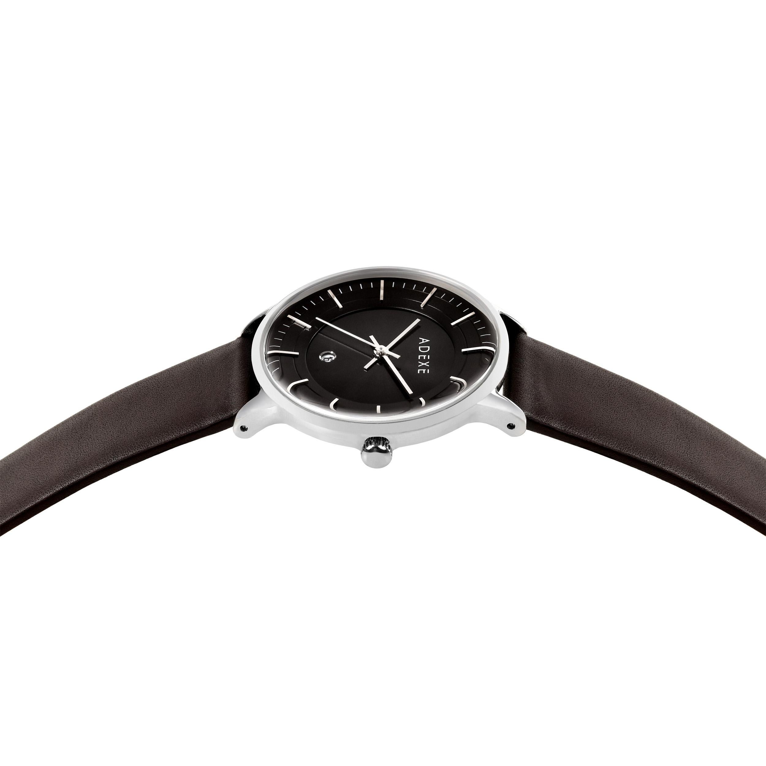 MAC - Classic Dial Leather Chocolate Quartz Watch 'Complimentary Extra Straps' In New Condition For Sale In Tsuen Wan District, HK