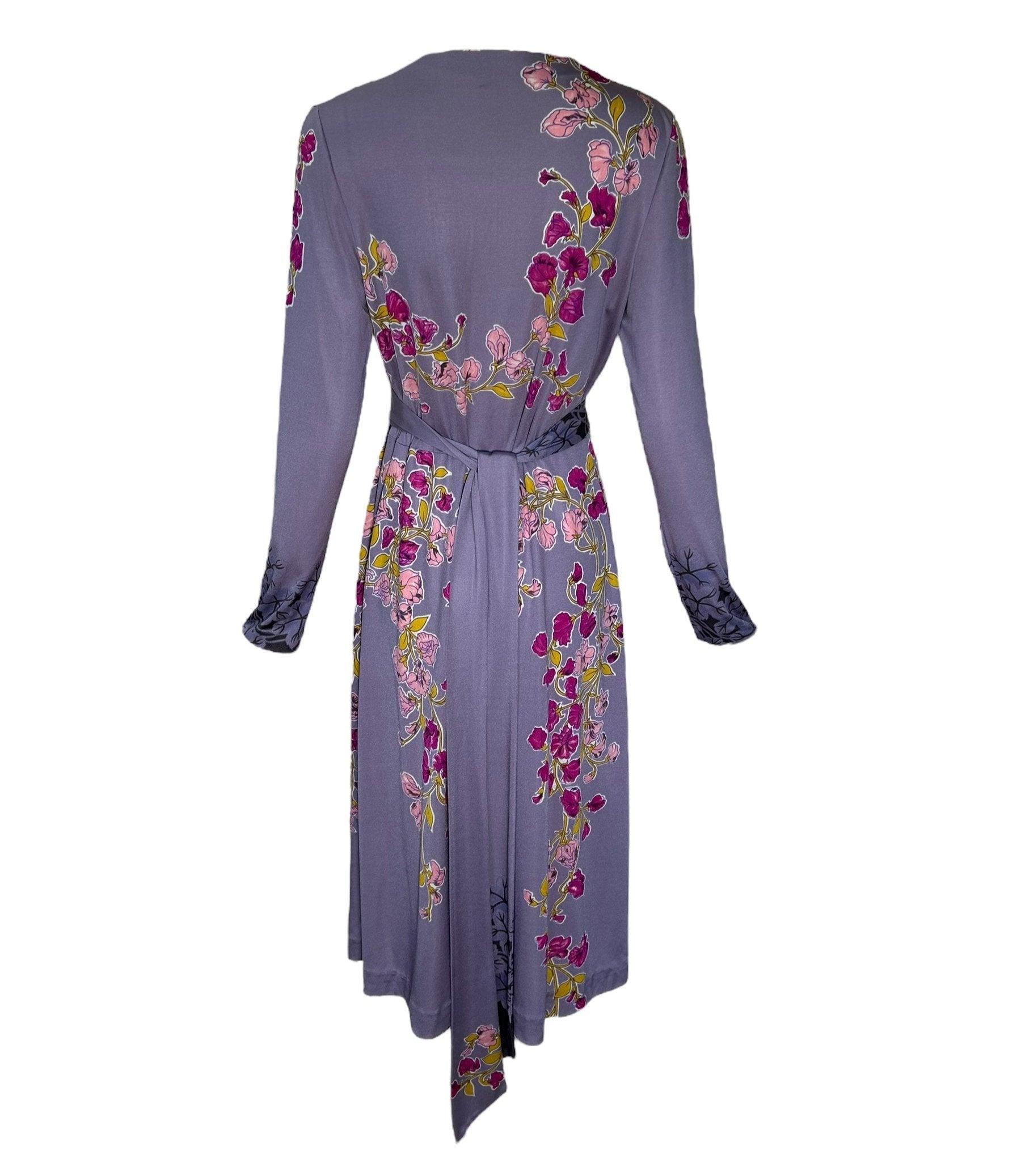 Mac Tac Lavender Floral Print Jersey Knit Tie Dress, 1970s In Excellent Condition For Sale In Los Angeles, CA