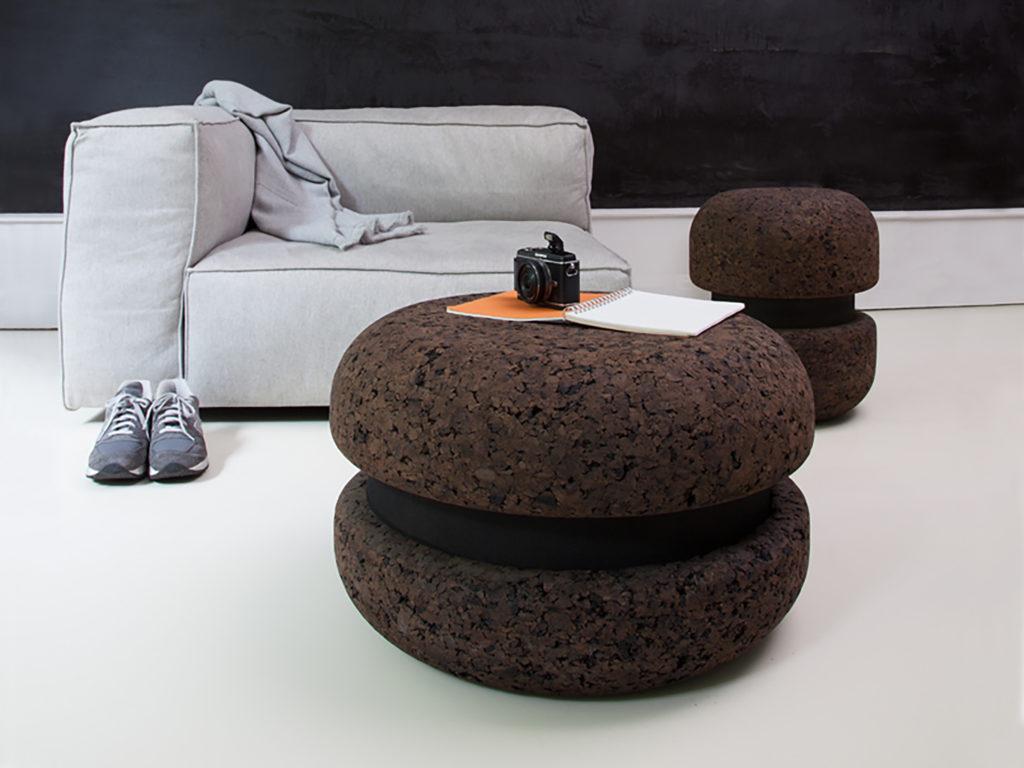 Macaron Low Stool by Haymann Editions
Dimensions: D 60 x W 60 x H 35 cm.
Materials: Cork, foam.

Toni Grilo delivers a gourmet piece, all in curves. Macaron stool brown cork evokes of course the famous French pastry. A piece with multiple uses,