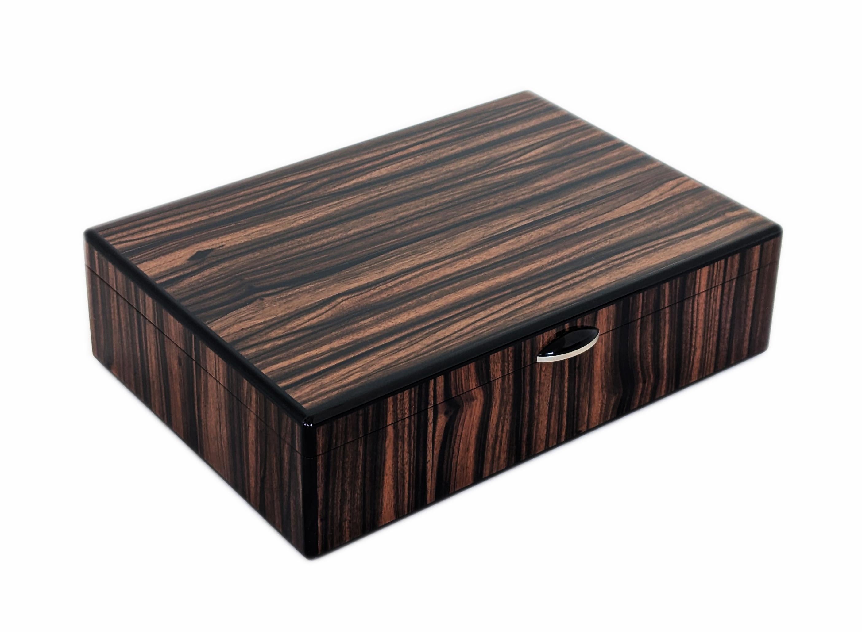 Macassar Ebony Keepsake Box - One-of-a-Kind For Sale 5