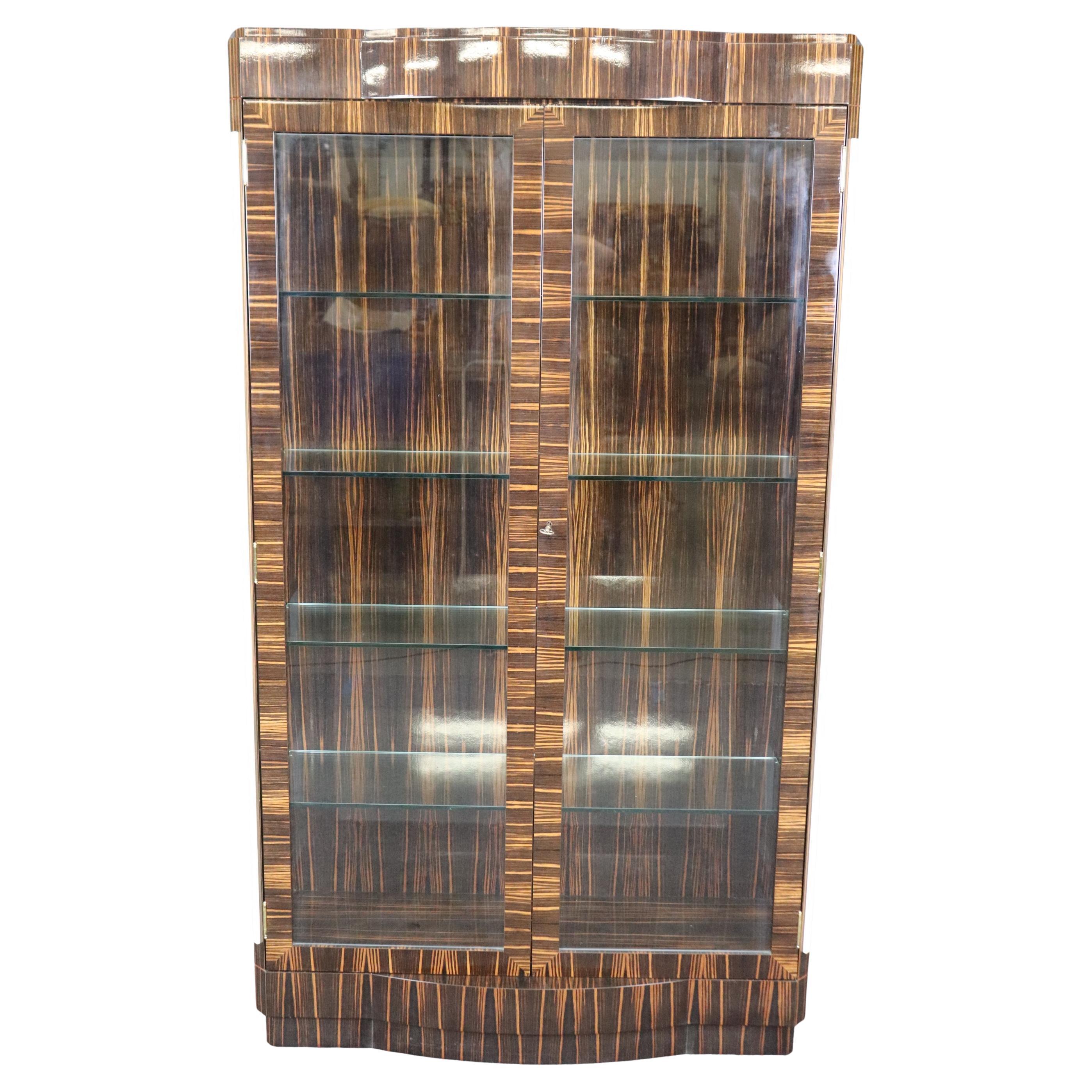 Macassar Ebony Lighted Contemporary French-Made Art Deco Vitrine Manner Ruhlmann For Sale