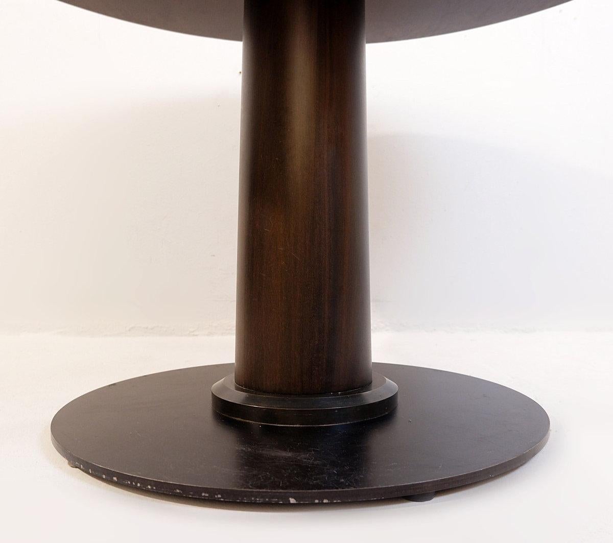 Table ronde en ébène de Macassar Ø 128cm en vente 1