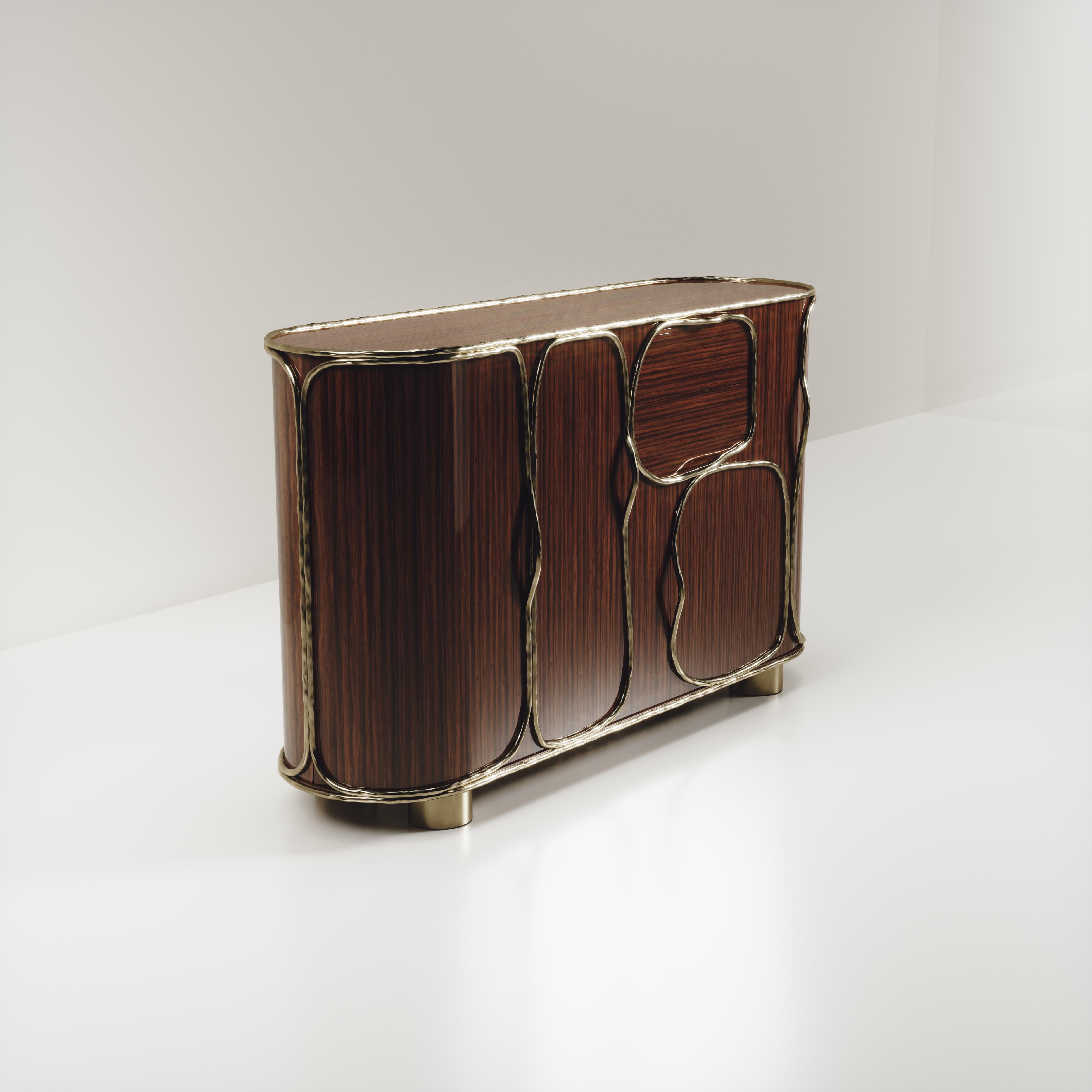 Art Déco Buffet in Wood Macassar con dettagli in ottone patinato e bronzo di R&Y Augousti in vendita