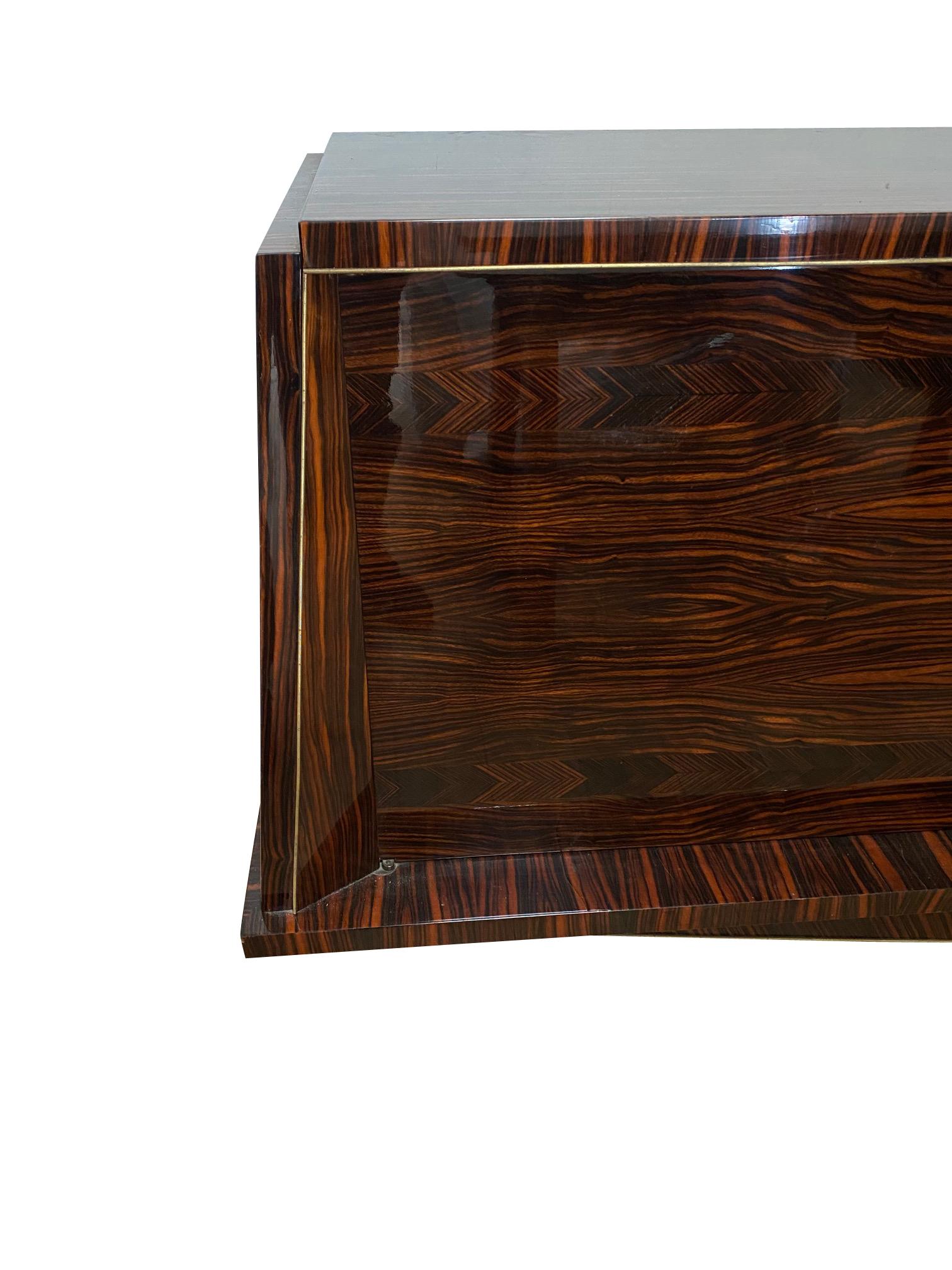 Macassar Wood Credenza, France, 1950s In Good Condition In New York, NY