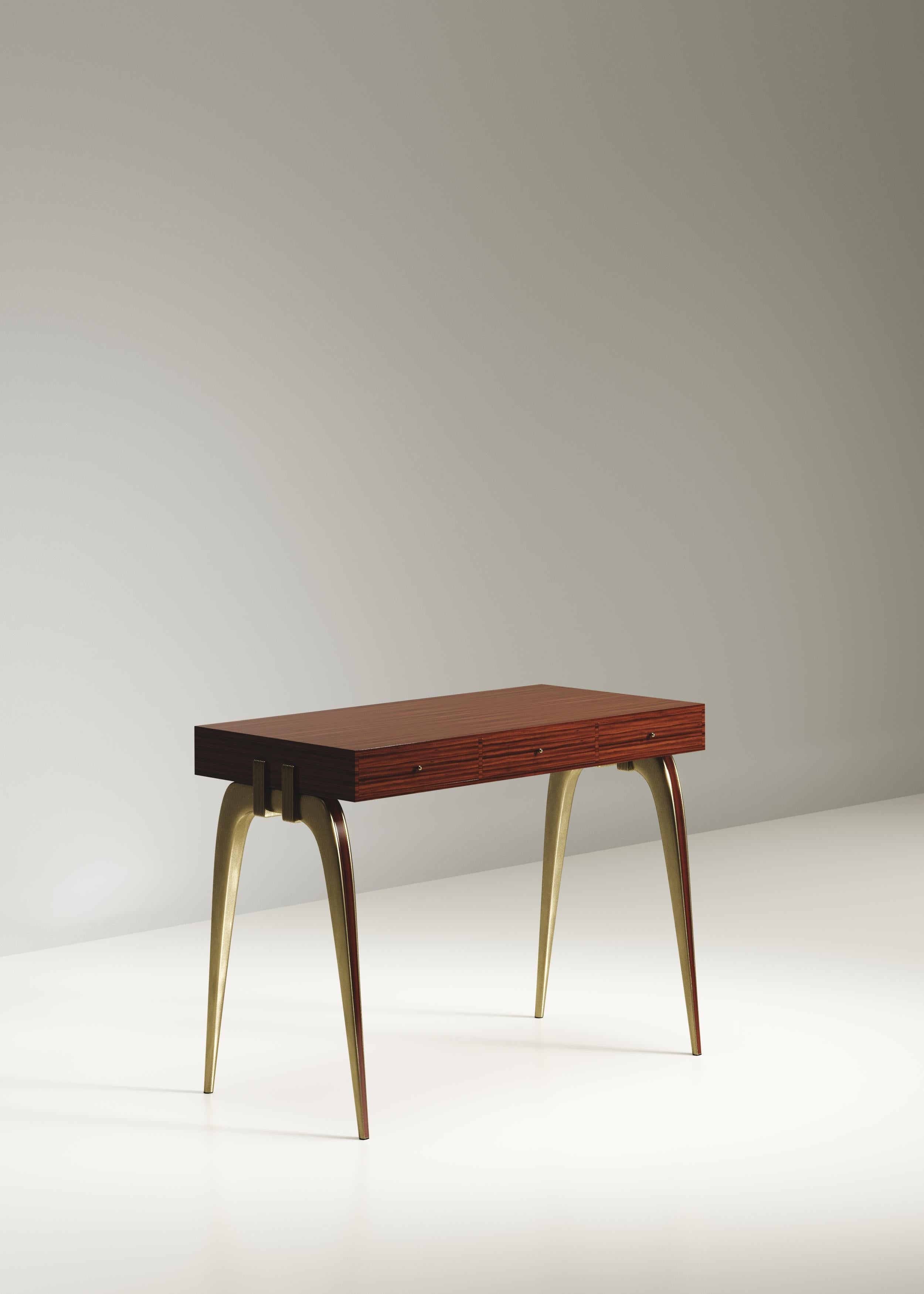 Art Déco Scrivania Macassar con deatils in ottone bronzato-patinato di R&Y Augousti in vendita