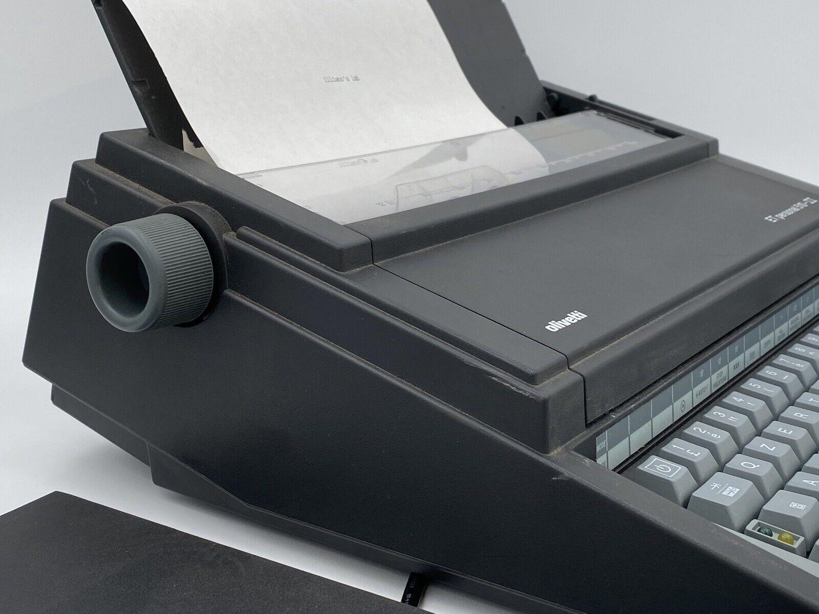 Italian macchina da Scrivere Olivetti Et personal 510 II