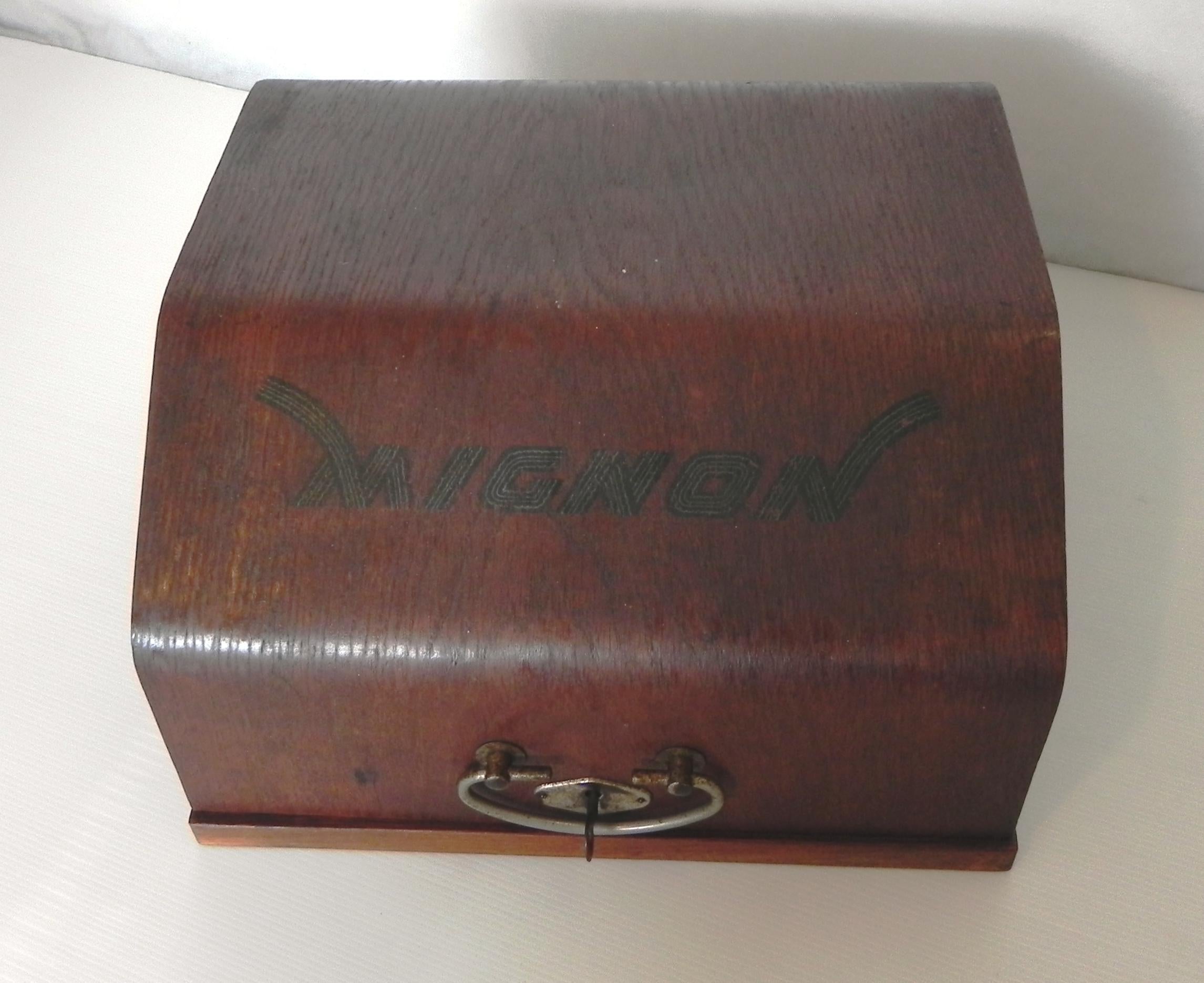 aEG Mignon typewriter, 1920s. For Sale 9