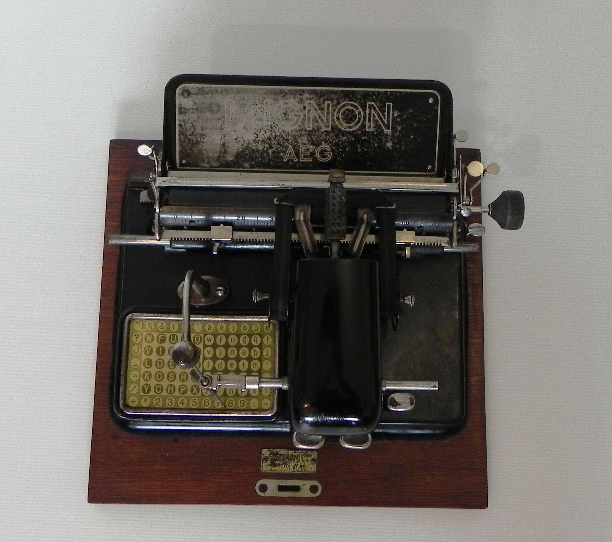 aeg mignon typewriter