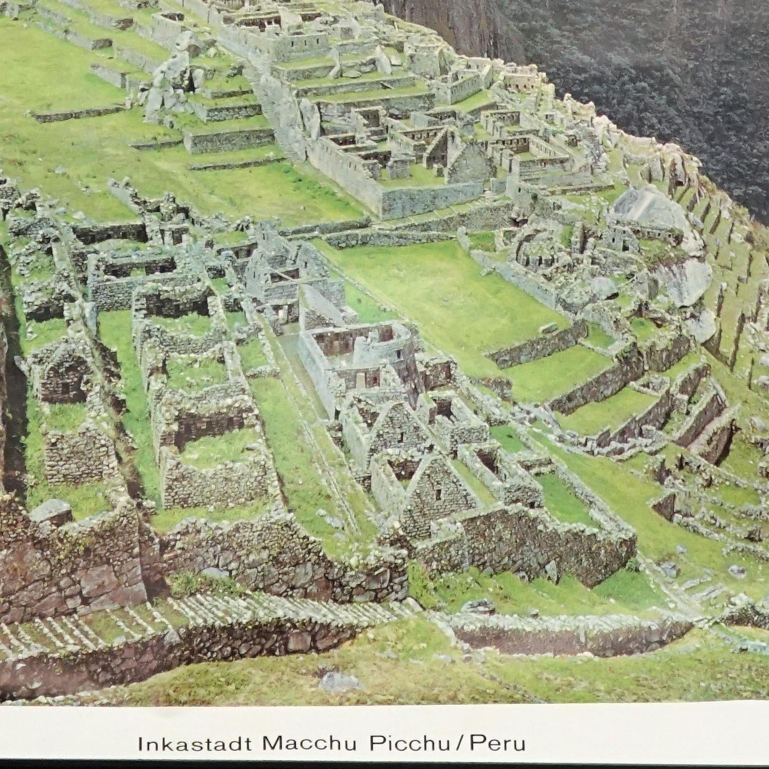 Macchu Picchu Inca City Peru Vintage Photo Poster Rollable Wall Chart In Good Condition For Sale In Berghuelen, DE