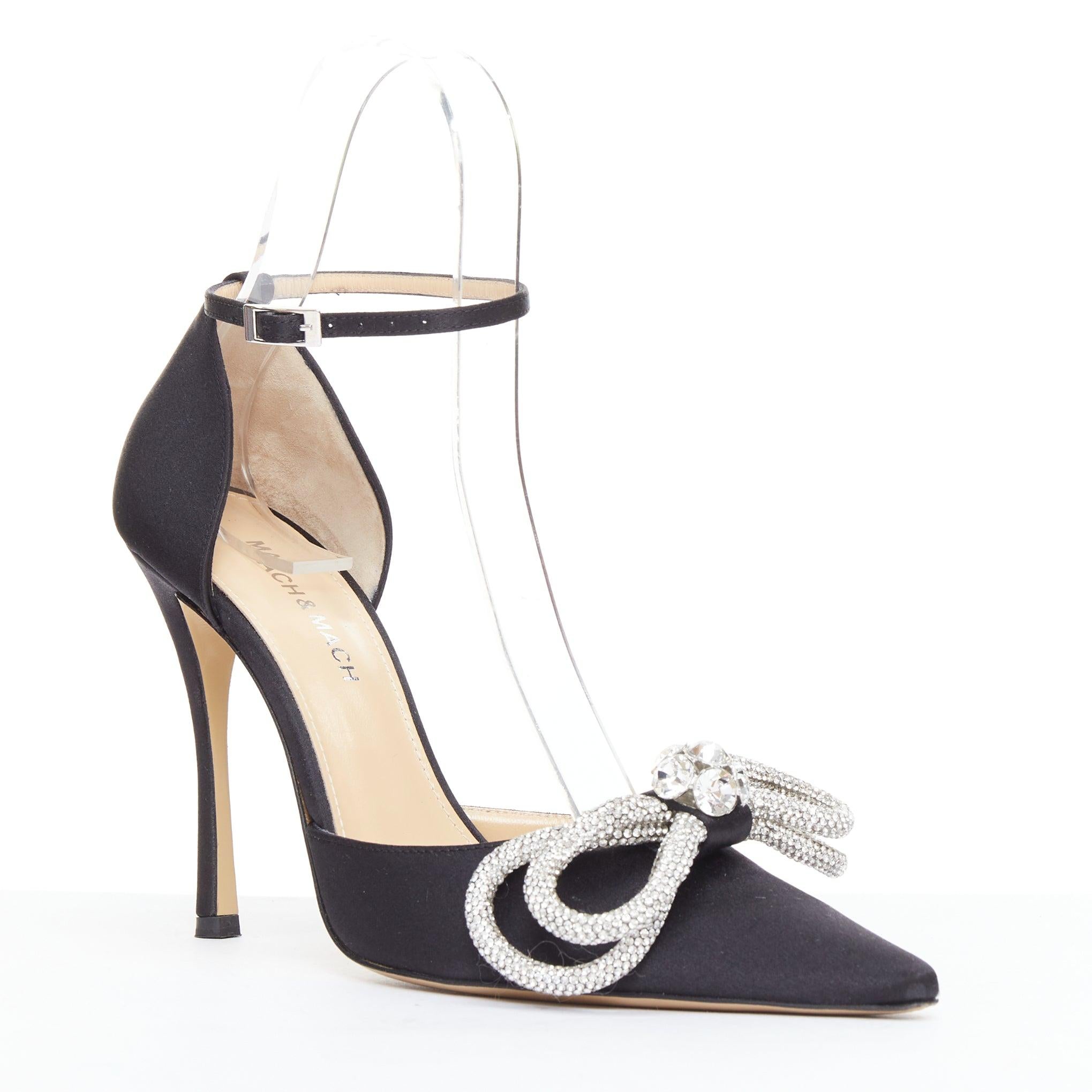 MACH AND MACH Double Bow black satin crystal ribbon pump heels EU37
Reference: KYCG/A00172
Brand: Mach and Mach
Model: Double Bow
Material: Satin
Color: Black, Silver
Pattern: Solid
Closure: Ankle Strap
Lining: Nude Leather
Extra Details: Smooth