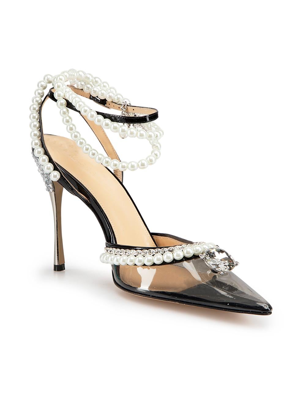 CONDITION is Never worn. No visible wear to shoes is evident on this new Mach & Mach designer resale item. These shoes come with original dust bag.

Details
Diamond of Elizabeth
Black 
PVC
Heels
Point toe 
Wrap around pearl strap
Crystal
