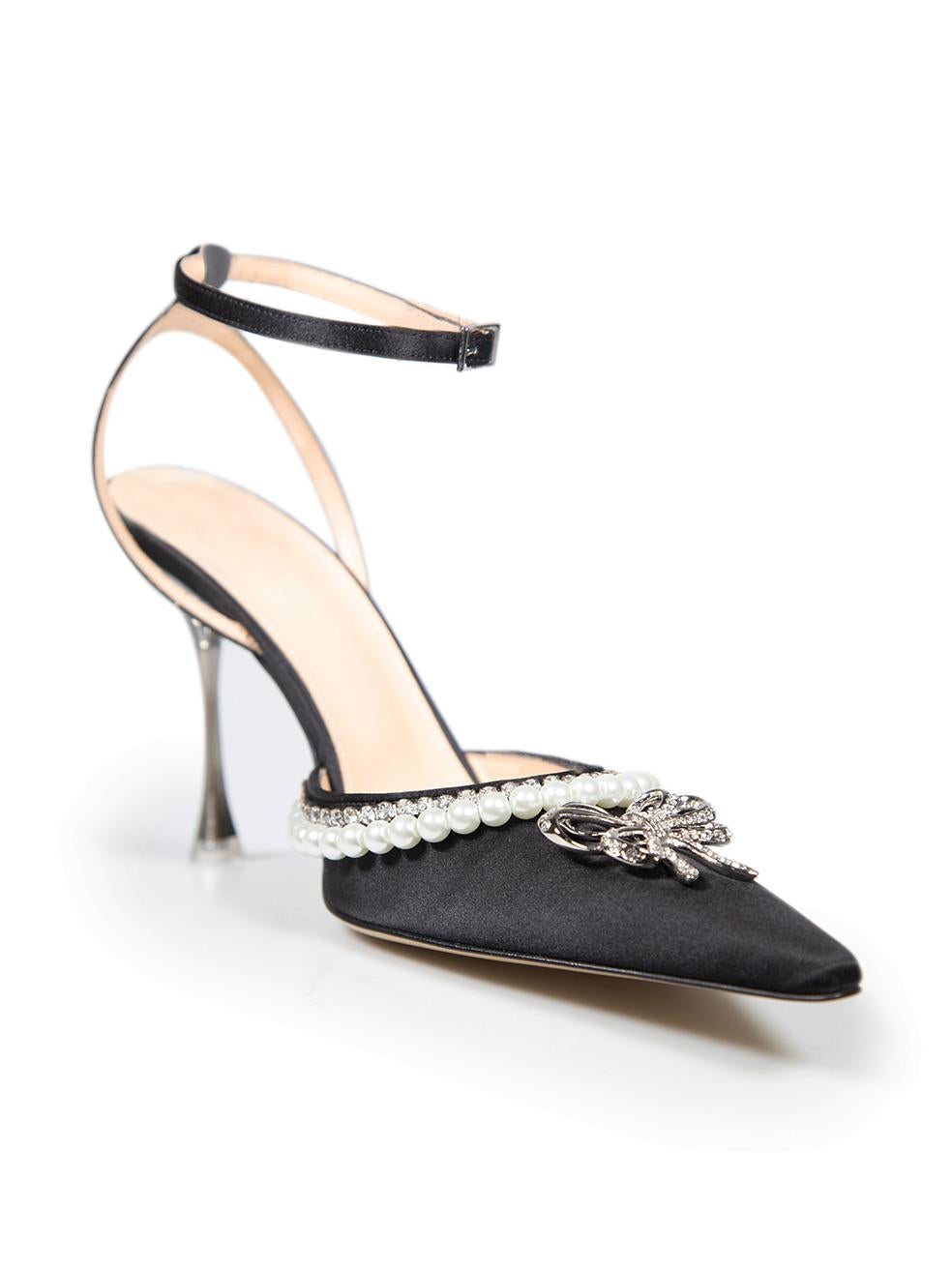 CONDITION is Never worn, with tags. No visible wear to shoes is evident on this new Mach & Mach designer resale item. This item comes with original shoe box and dust bags. Please note that the decorative pearl straps are missing.



Details


Model: