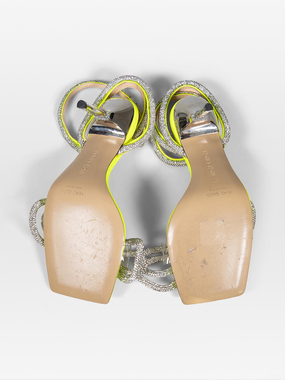 Mach & Mach Yellow Patent Double Bow Sandals Size IT 37 im Zustand „Gut“ im Angebot in London, GB