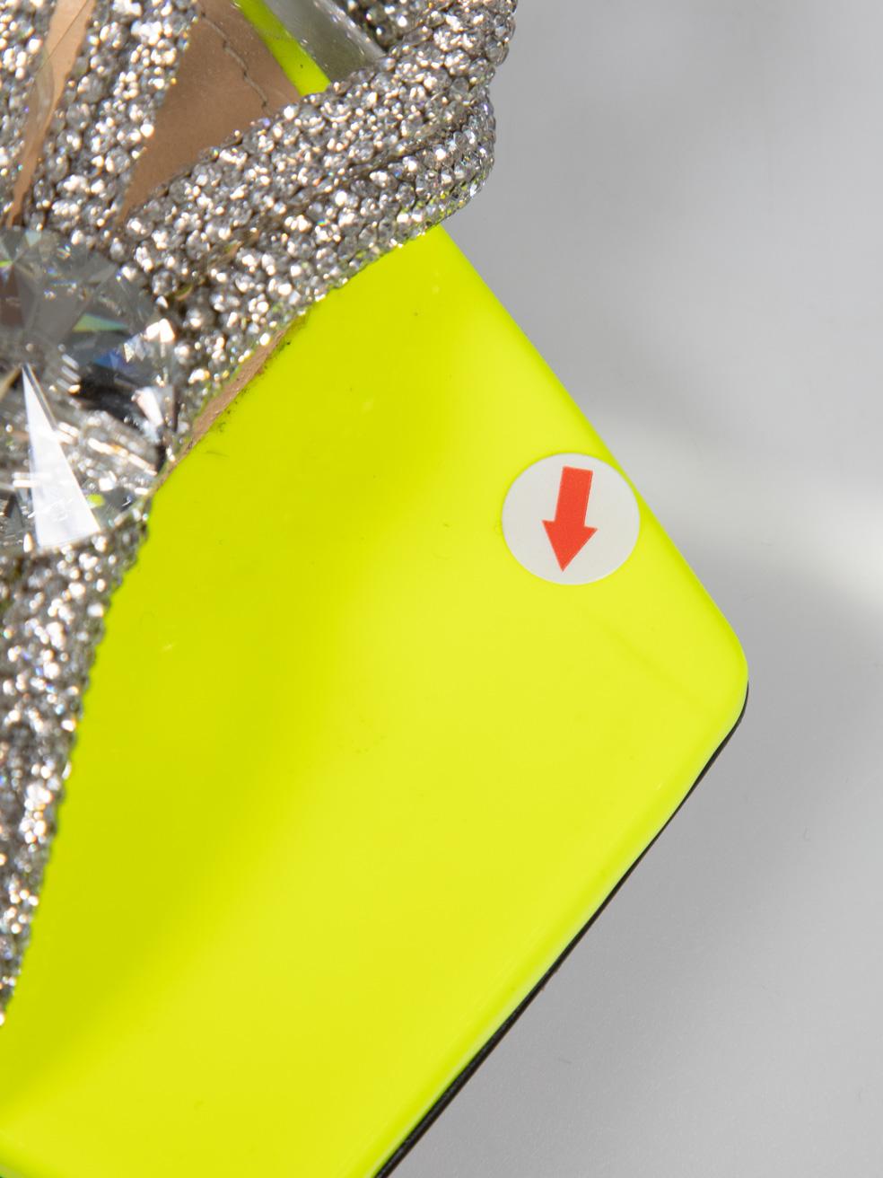 Mach & Mach Sandalias de charol amarillo con doble lazo talla IT 37 en venta 4