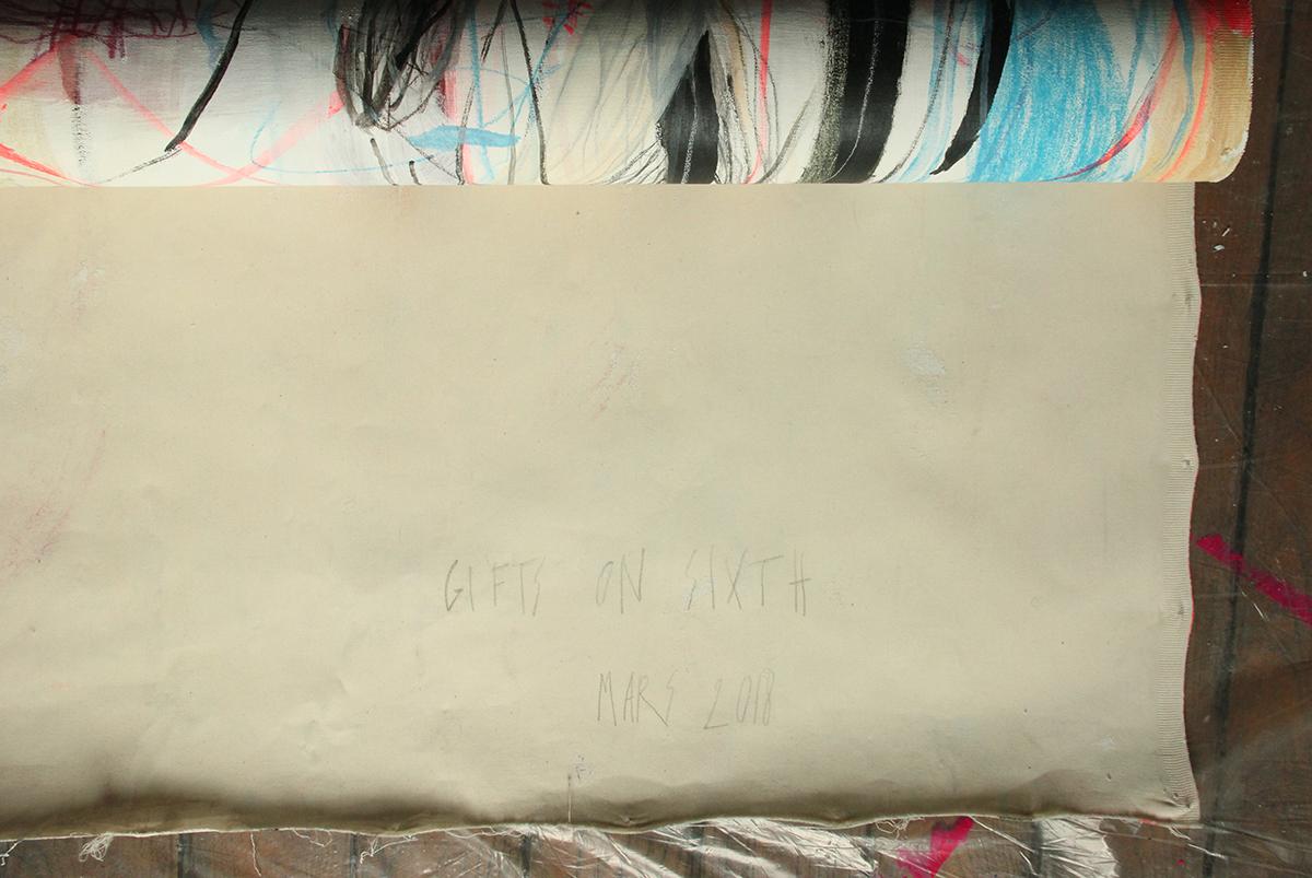 Regali sulla Sesta (Pittura astratta) - Abstract Painting Grigio di Macha Poynder