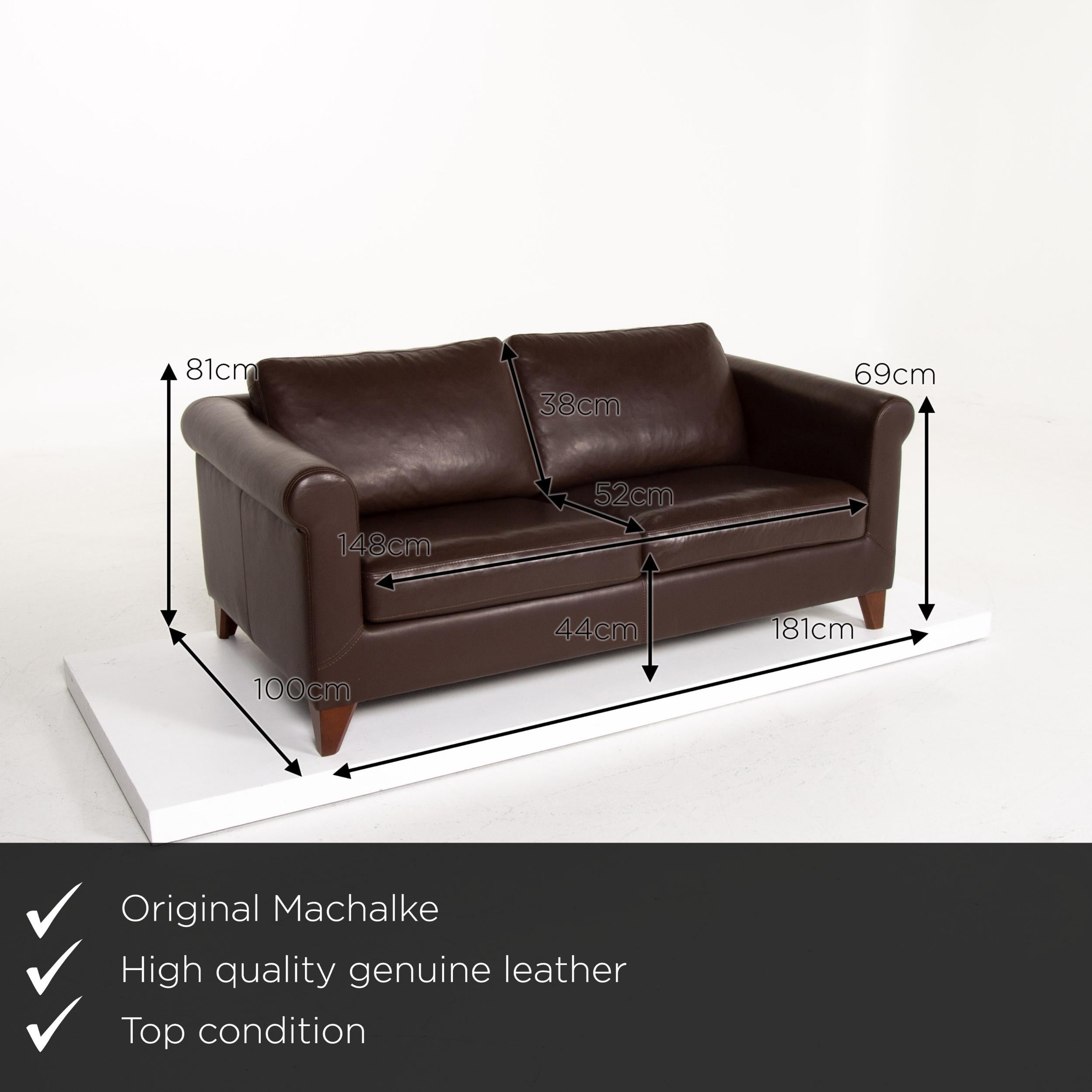 We present to you a Machalke Amadeo leather sofa dark brown brown tThree-seat couch.
    
 

 Product measurements in centimeters:
 

Depth 100
Width 181
Height 81
Seat height 44
Rest height 69
Seat depth 52
Seat width 148
Back height