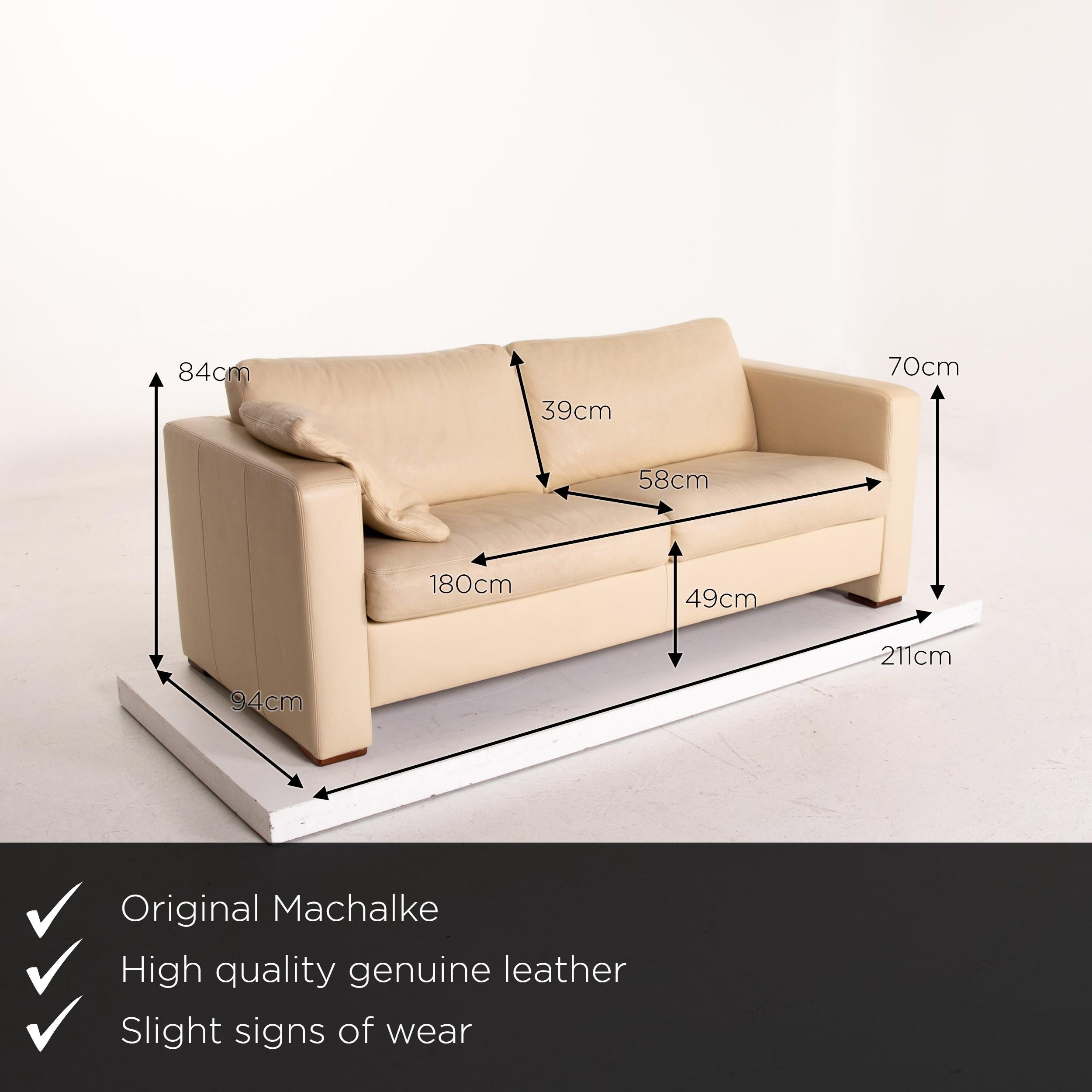 We present to you a Machalke leather sofa beige three-seat couch.

 

 Product measurements in centimeters:
 

Depth 94
Width 211
Height 84
Seat height 49
Rest height 70
Seat depth 58
Seat width 180
Back height 39.
 
