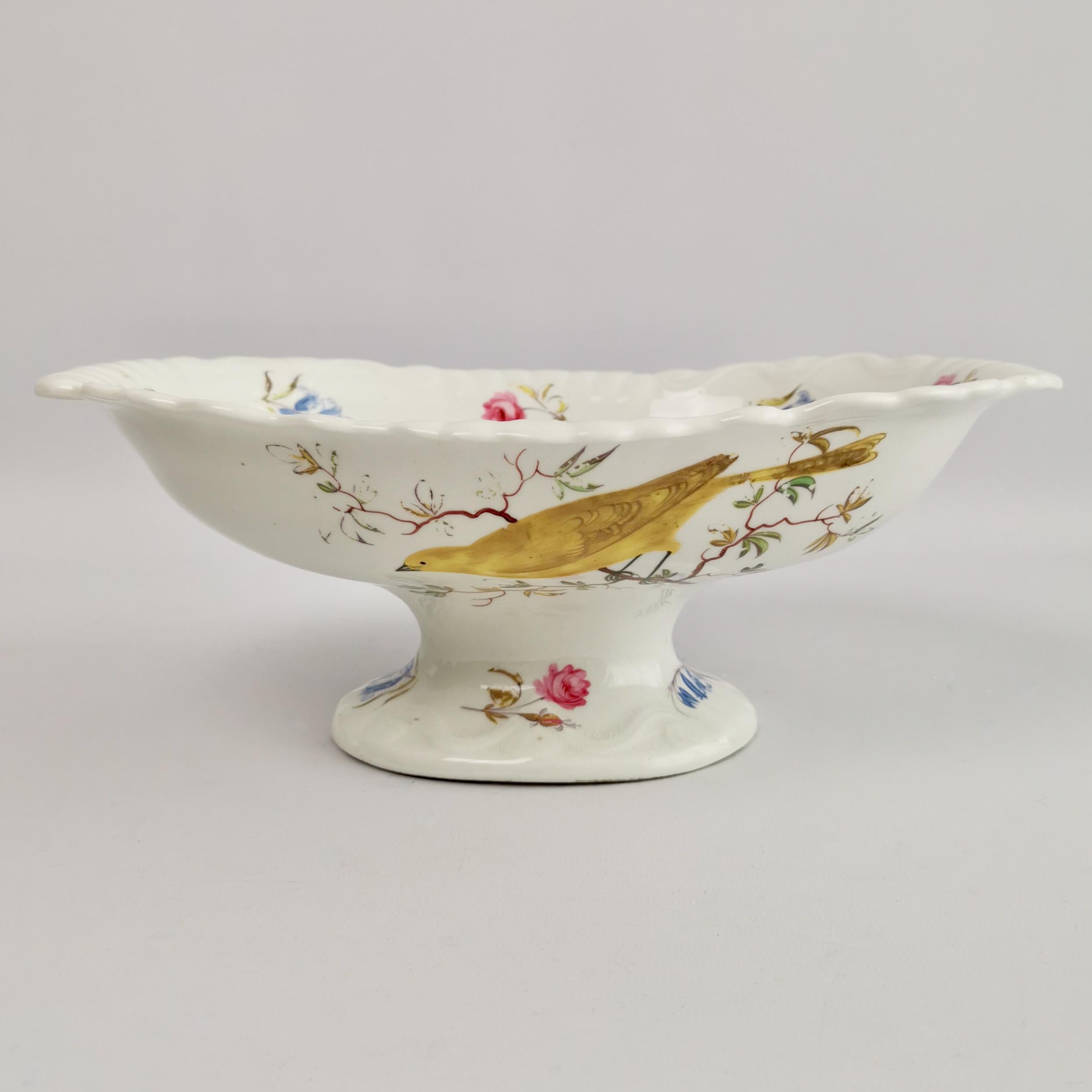 Machin Porcelain Dessert Service, Moustache Shape, White, Birds, Regency ca 1820 In Fair Condition In London, GB