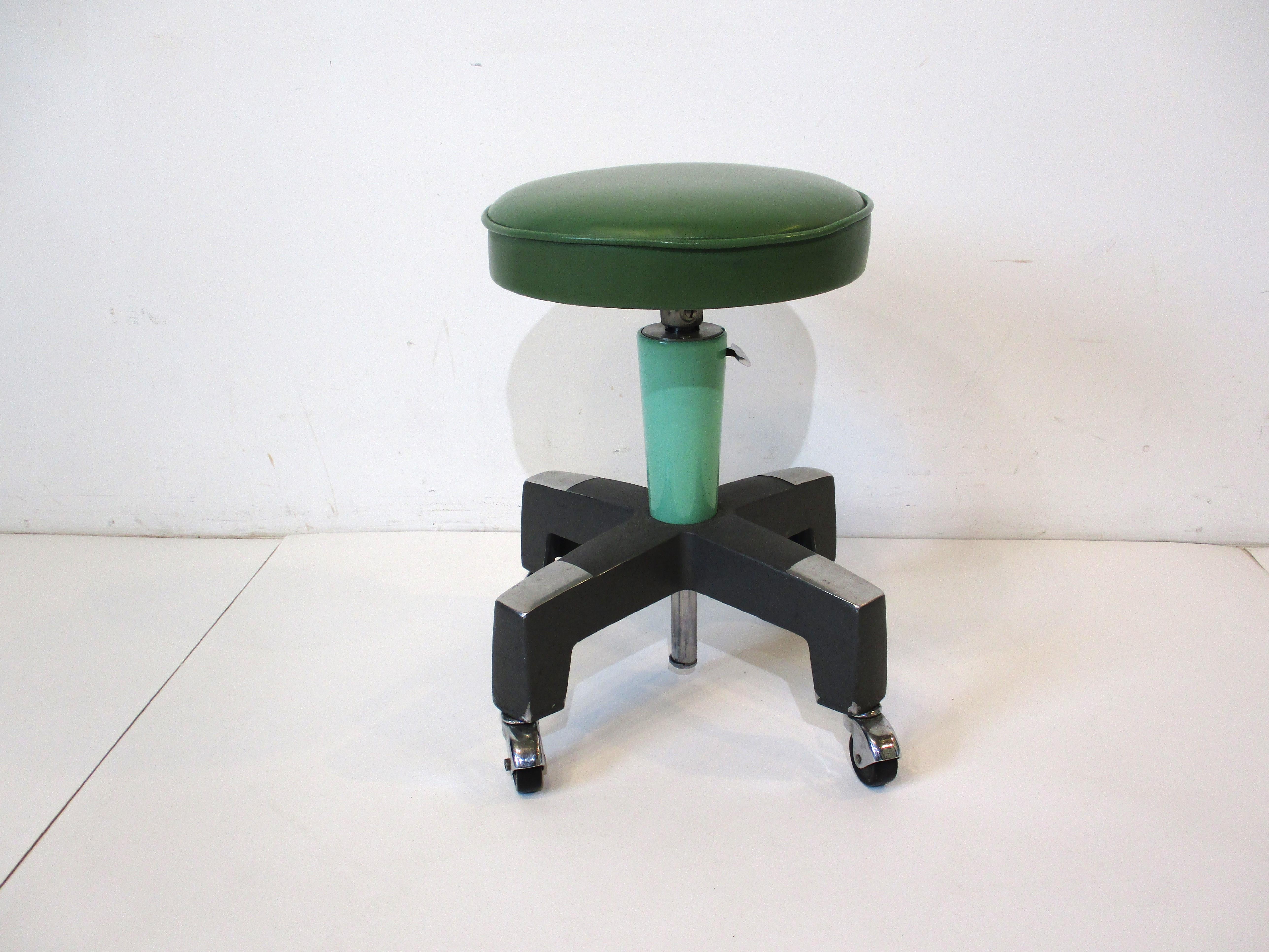 Machine Age Art Deco Adjustable Stool in the Style of Wolfgang Hoffmann, Webber For Sale 4