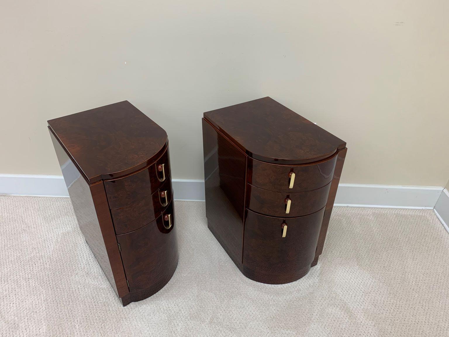 Machine Age Art Deco Burl and Brass Night Tables, circa 1930s 4