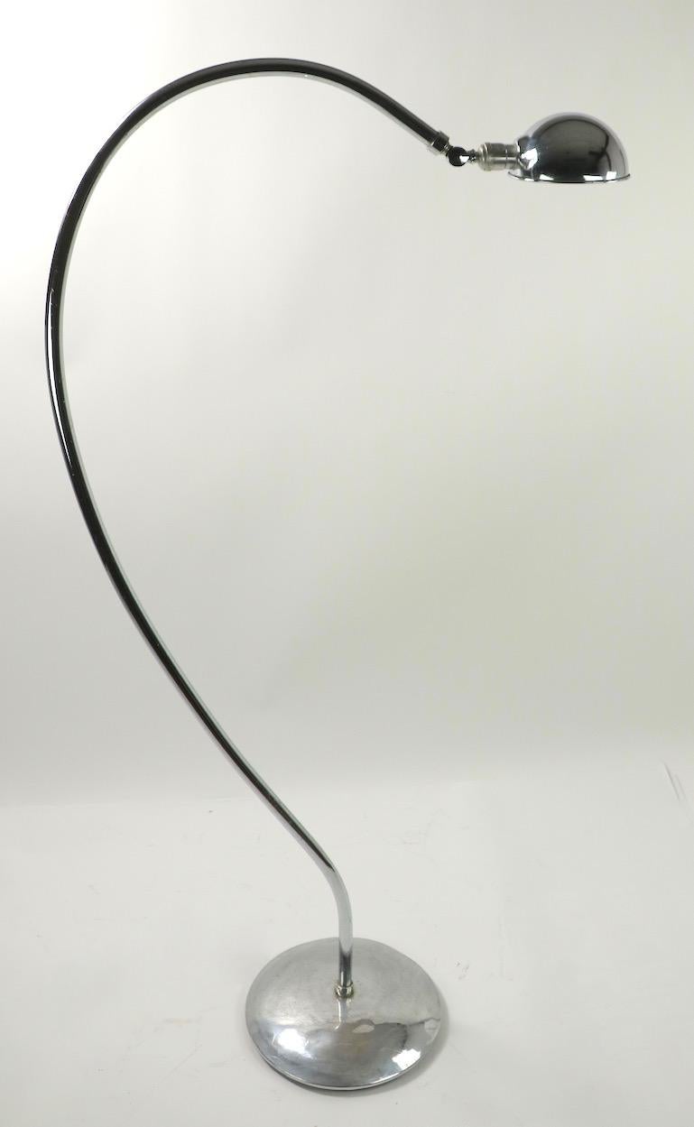 Machine Age Art Deco Chrome Floor Lamp of Exaggerated Curved Form For Sale 6