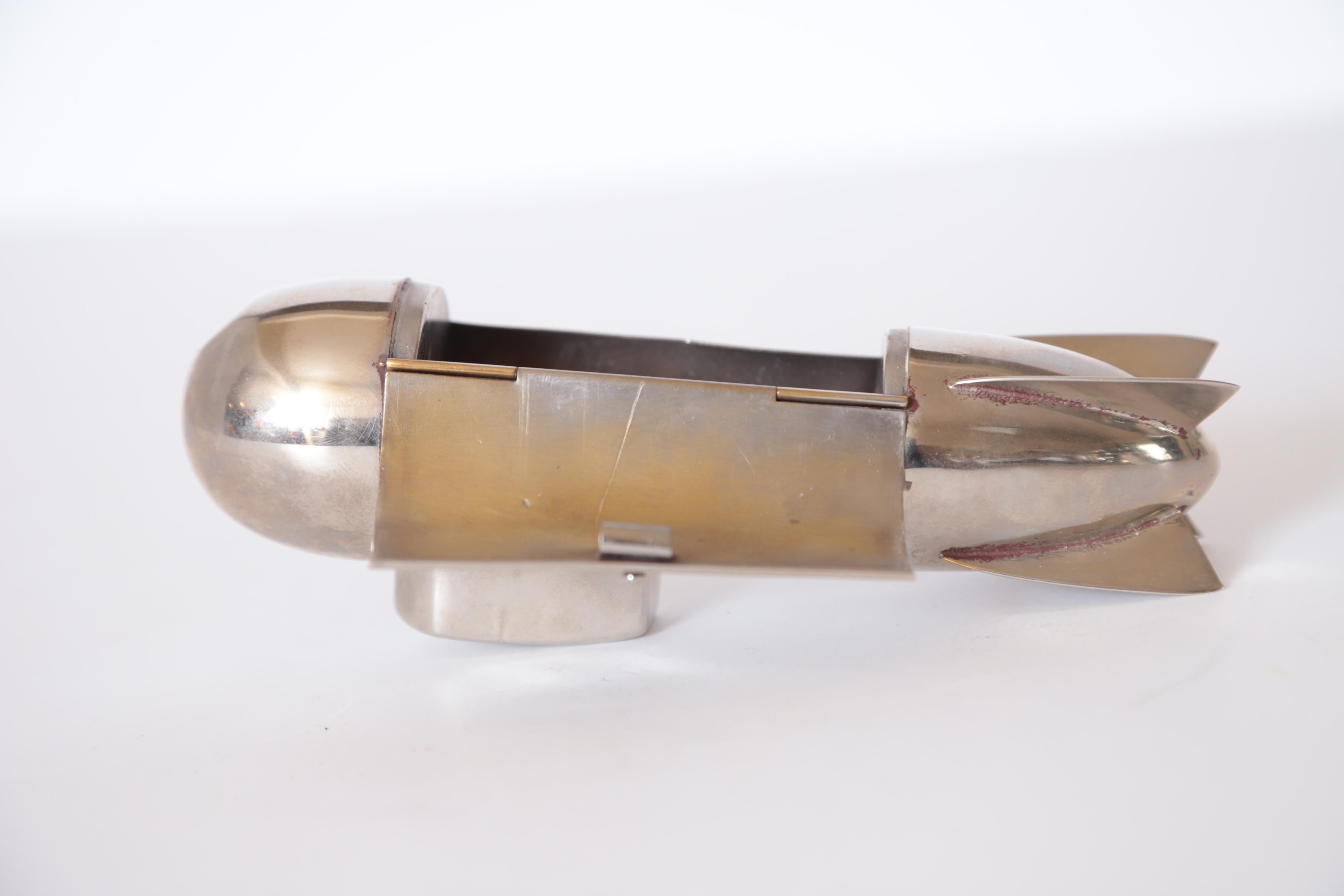Machine Age Art Deco Chrome Zeppelin Cigarette Holder or Trinket Box 8