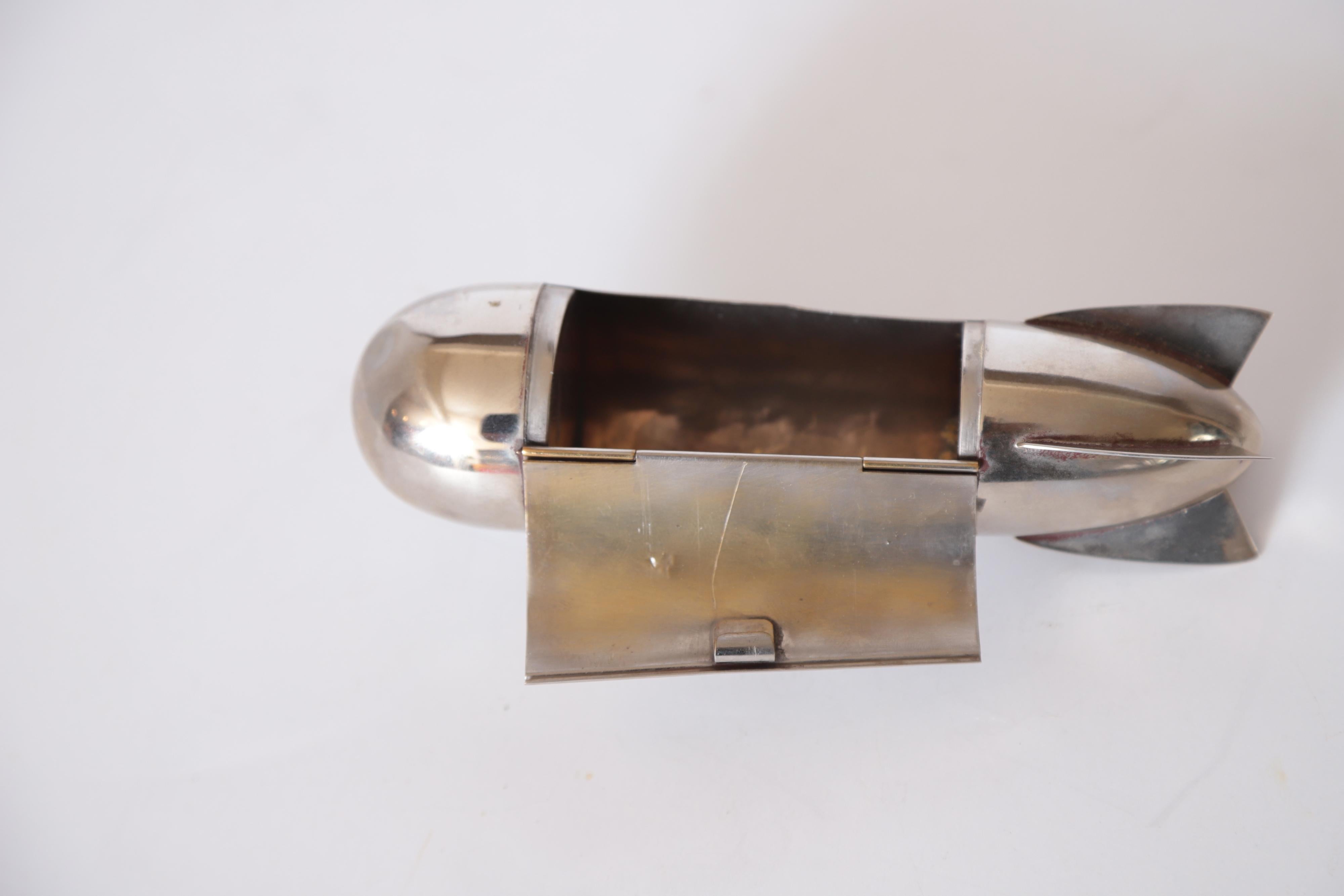 Machine Age Art Deco Chrome Zeppelin Cigarette Holder or Trinket Box 9
