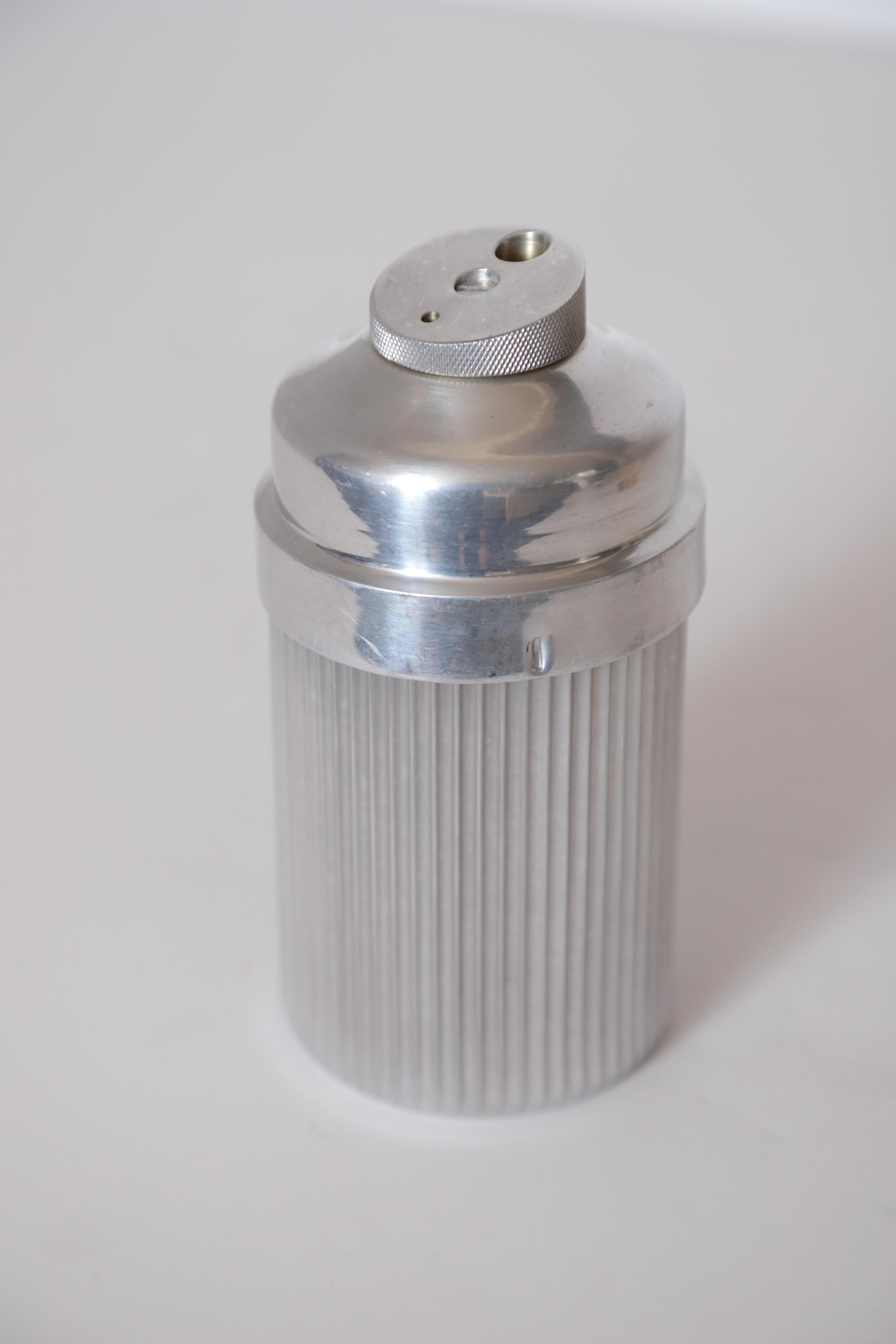 Machine Age Art Deco Eezee-Pour Cocktail Shaker Ribbed Aluminum, Emson Products 3